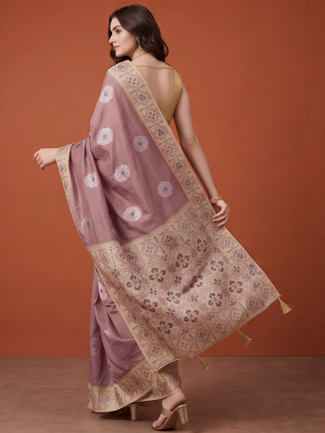 Women Mauve Banarasi Silk Blend Saree with Ethnic Woven Border and Tassel Detail