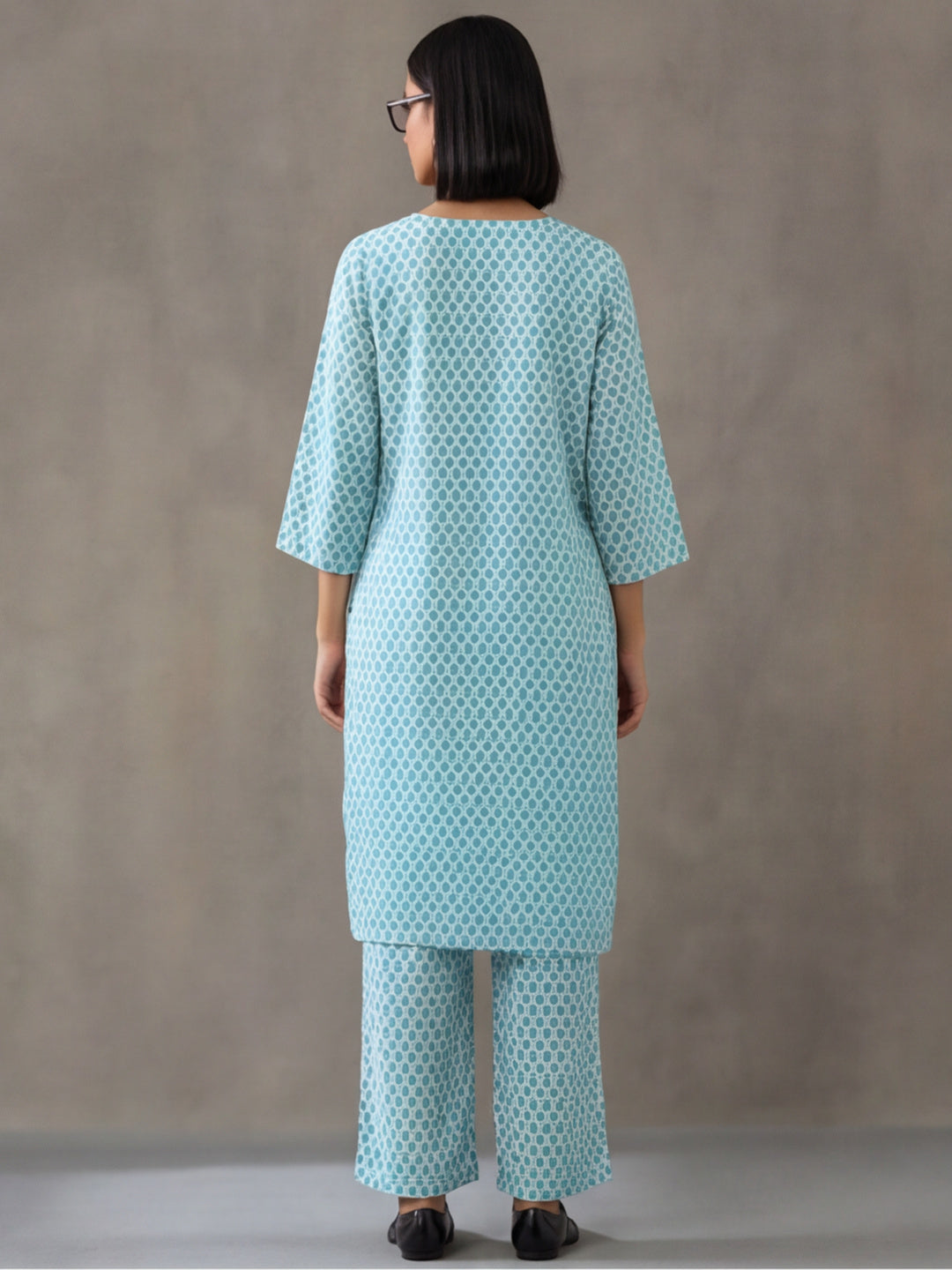 Floral Printed Straight Kurta & Trousers Sets