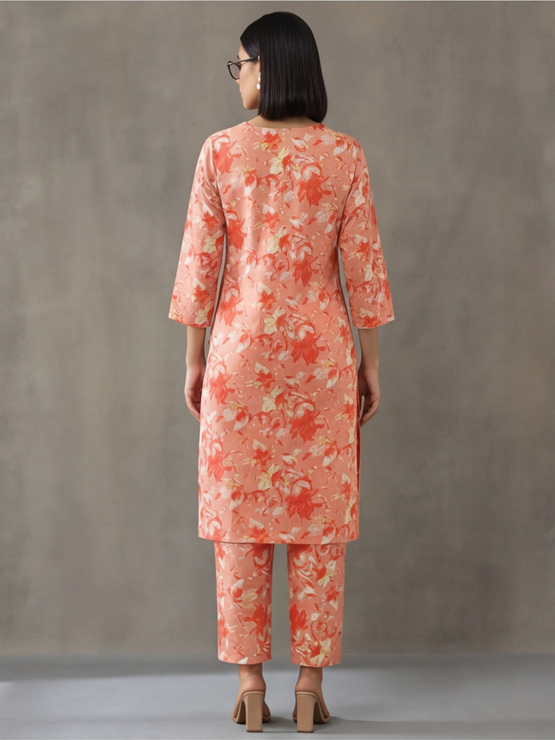 Floral Printed Straight Kurta & Trousers Sets