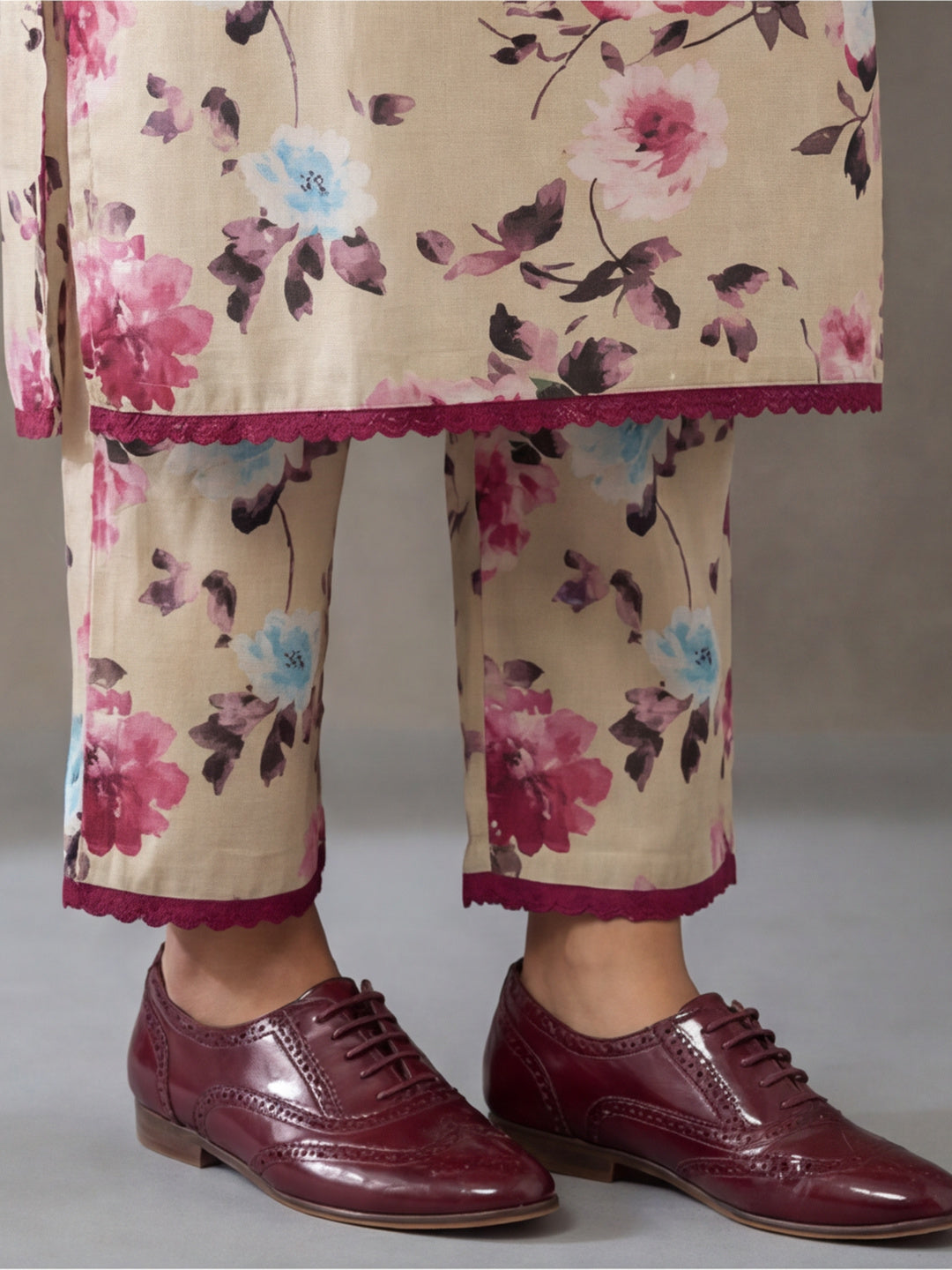 Floral Printed Straight Kurta & Trousers Sets