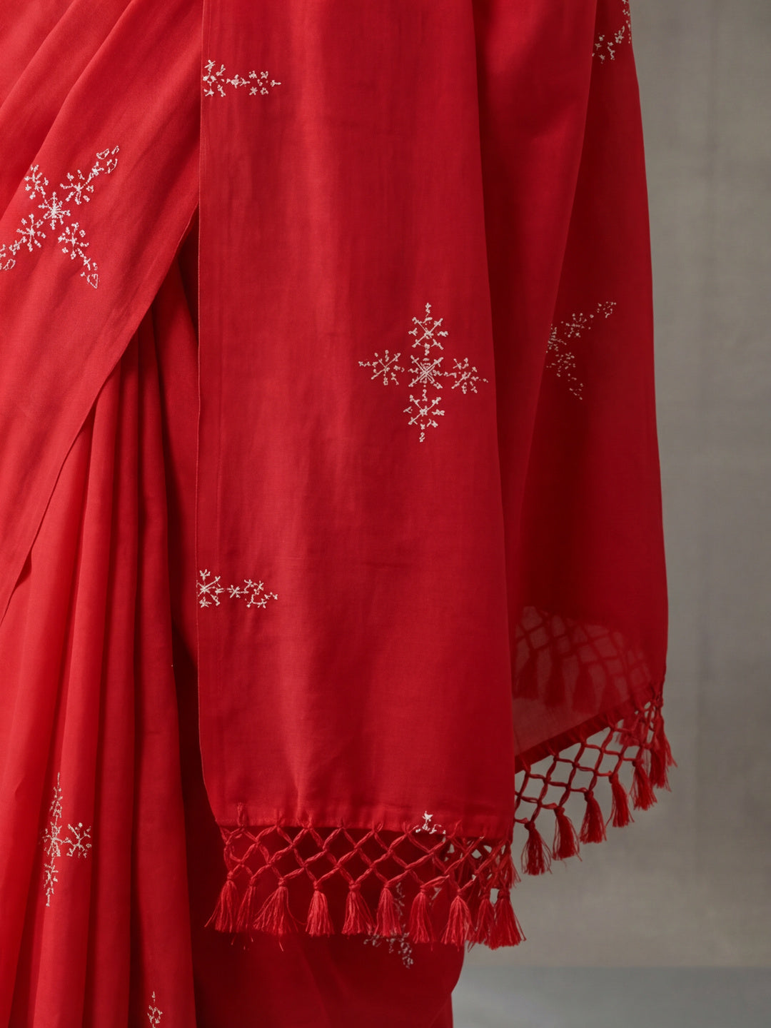 Floral Muslin Cotton Saree with Unstiched Blouse