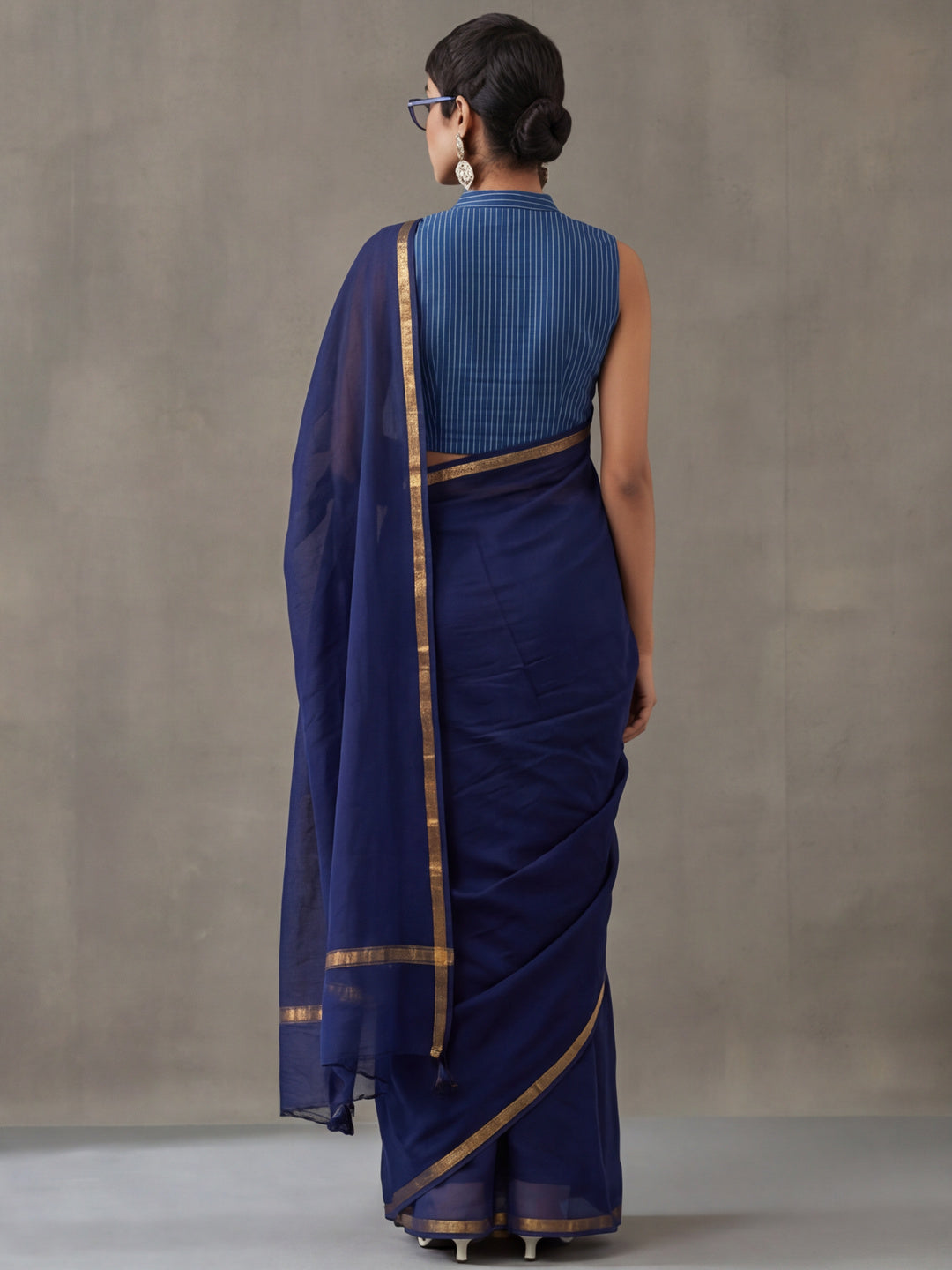 Solid Pure Cotton Saree with Unstiched Blouse