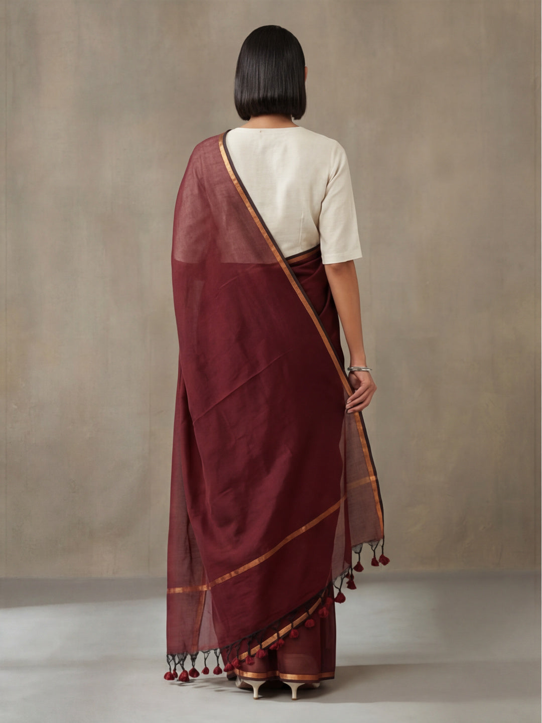 Solid Pure Cotton Saree with Unstiched Blouse