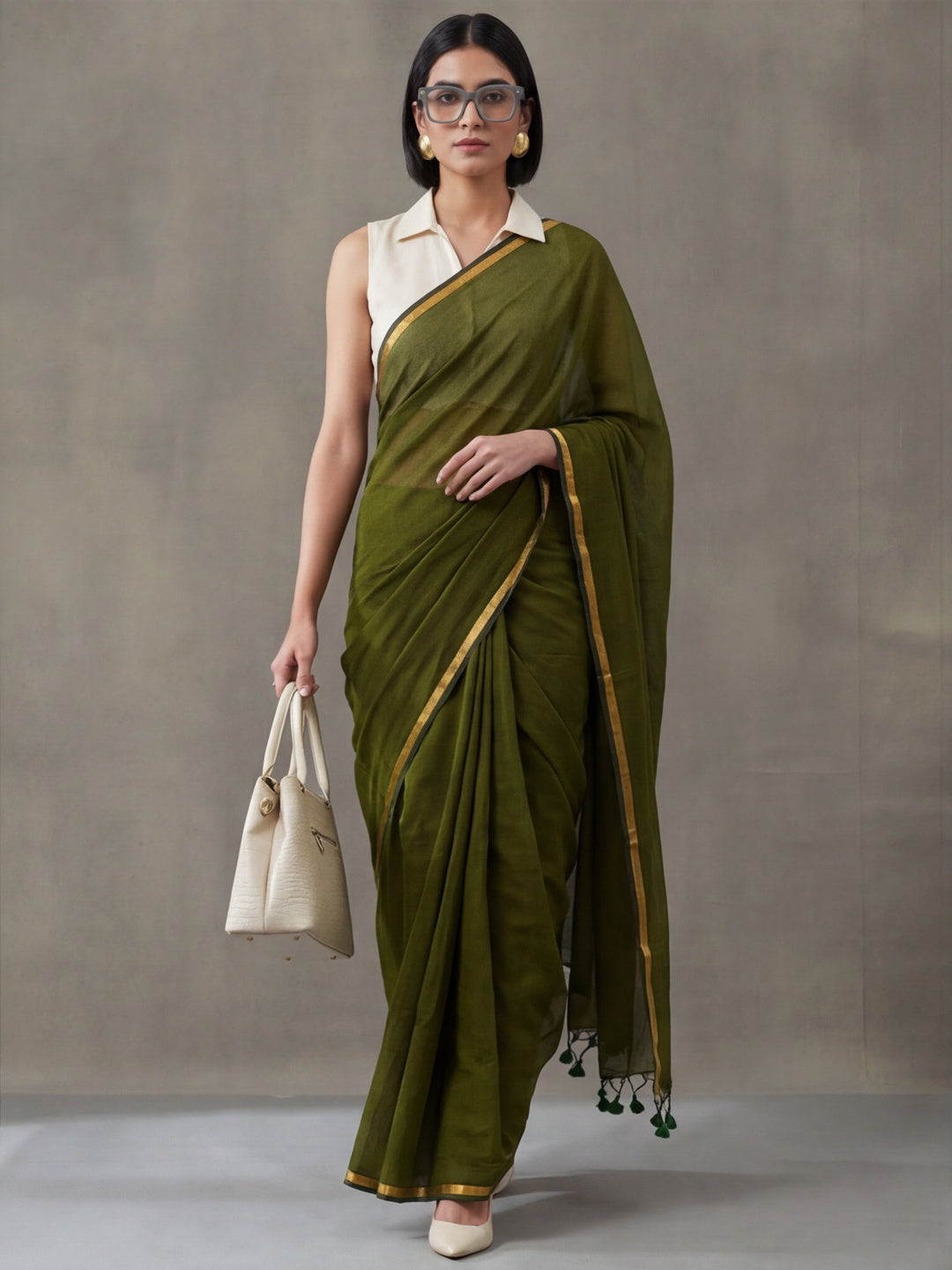 Solid Pure Cotton Saree with Unstiched Blouse