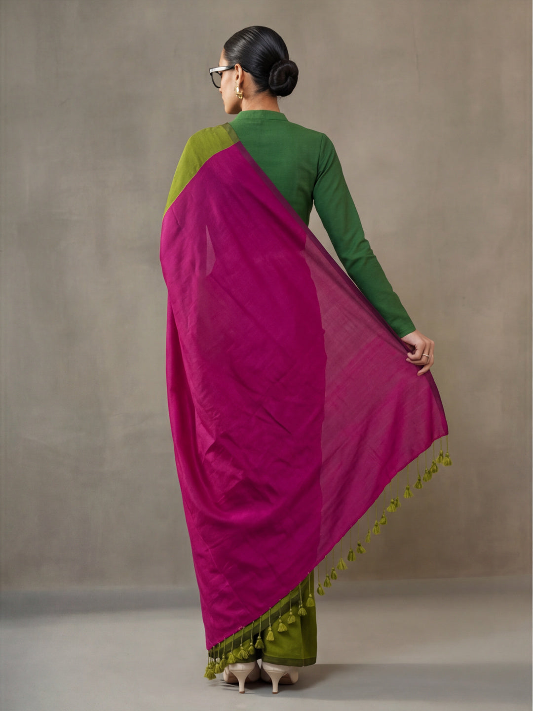 Solid Pure Cotton Saree with Unstiched Blouse