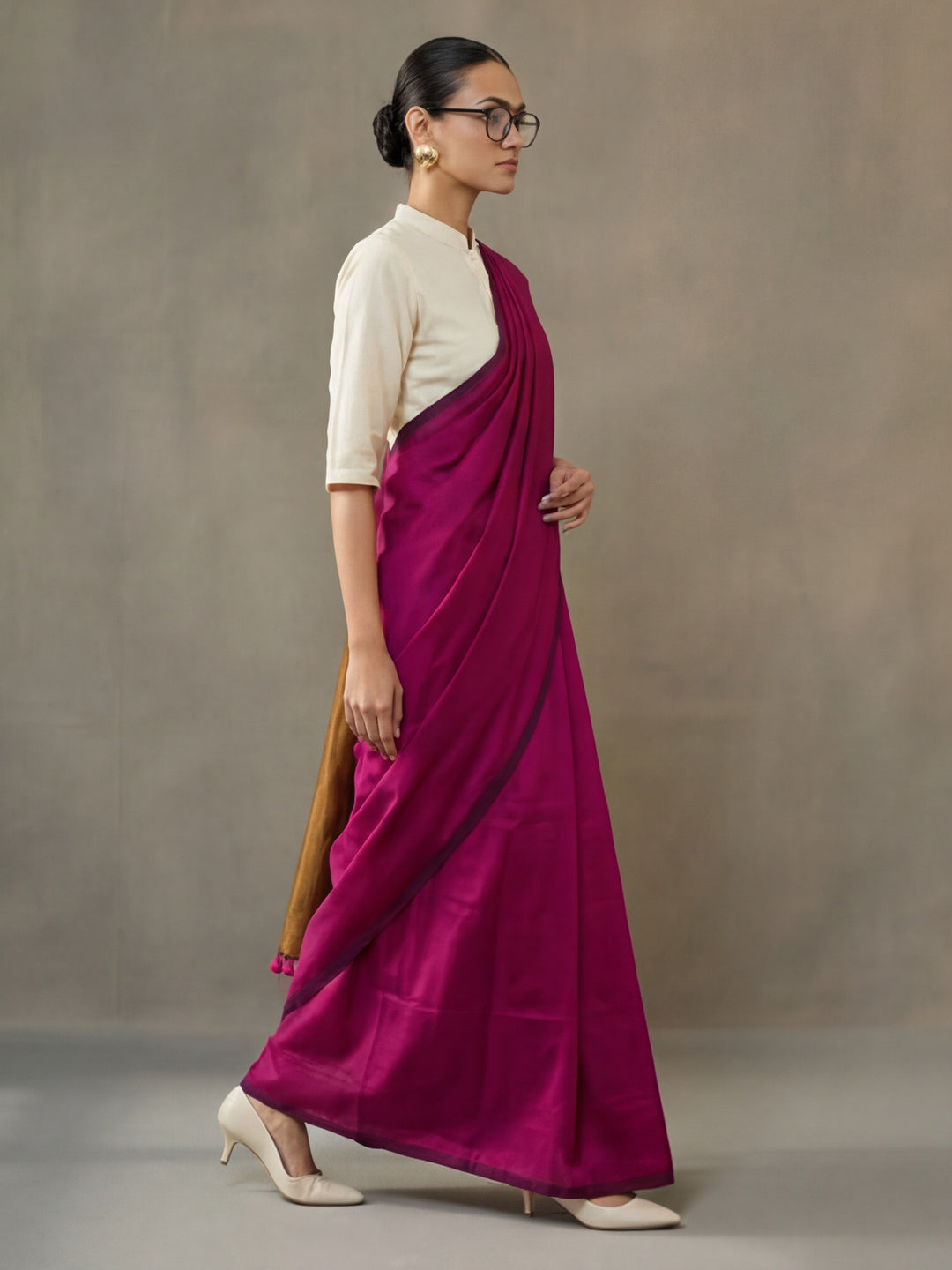 Solid Pure Cotton Saree with Unstiched Blouse