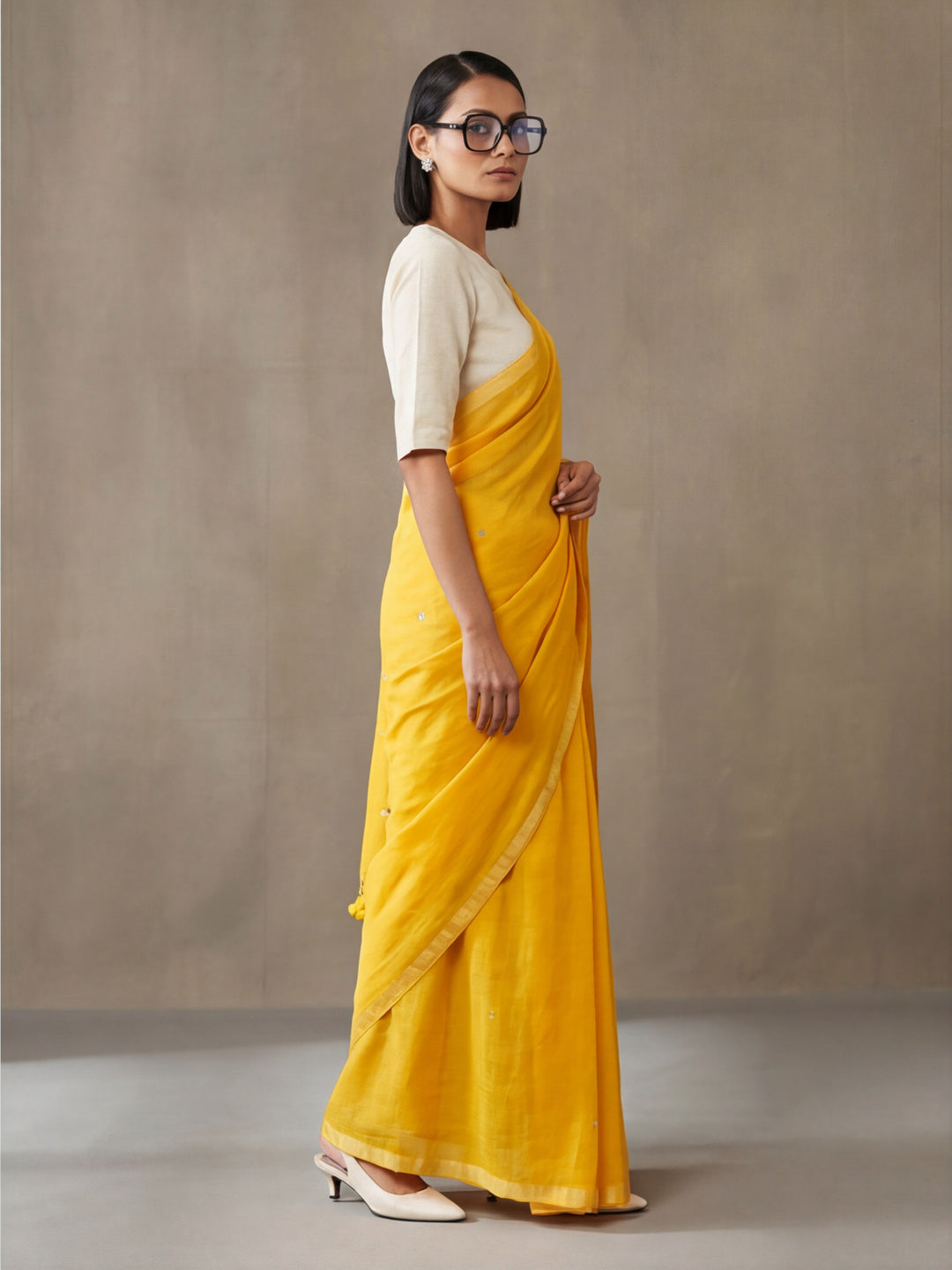 Solid Pure Cotton Saree with Unstiched Blouse