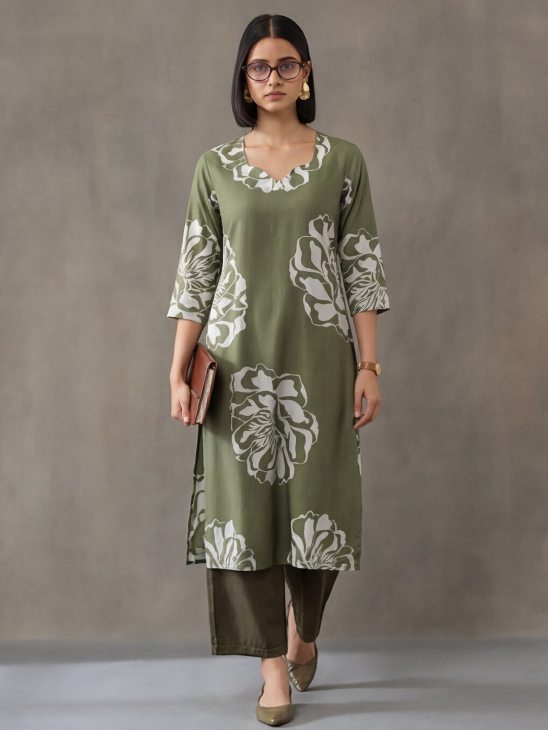 Floral Embroidered Straight Pure Cotton Kurta