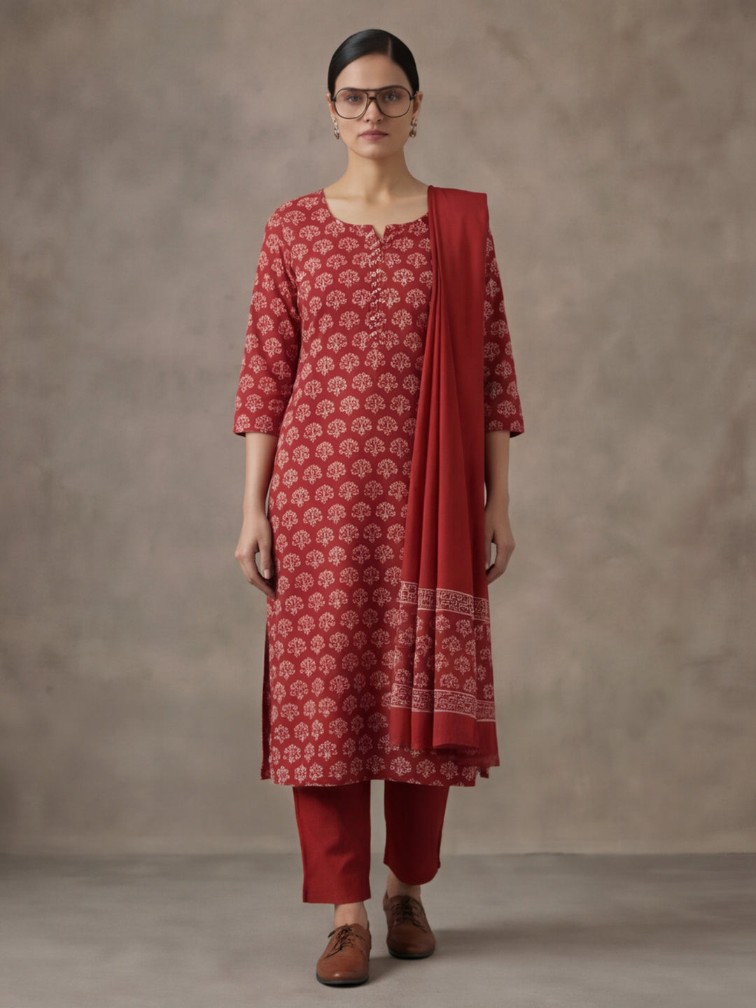 Floral Printed Gotta Patti Pure Cotton Kurta With Pant & Chiffon Dupatta