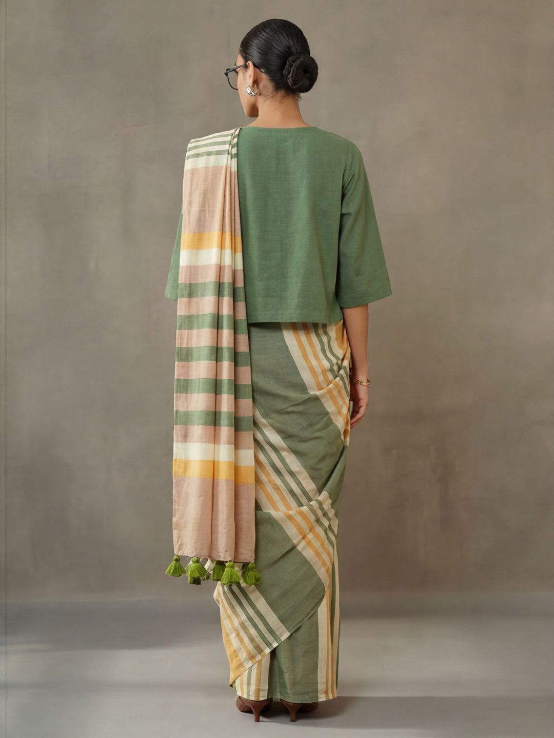 Striped Pure Linen Saree with Unstiched Blouse