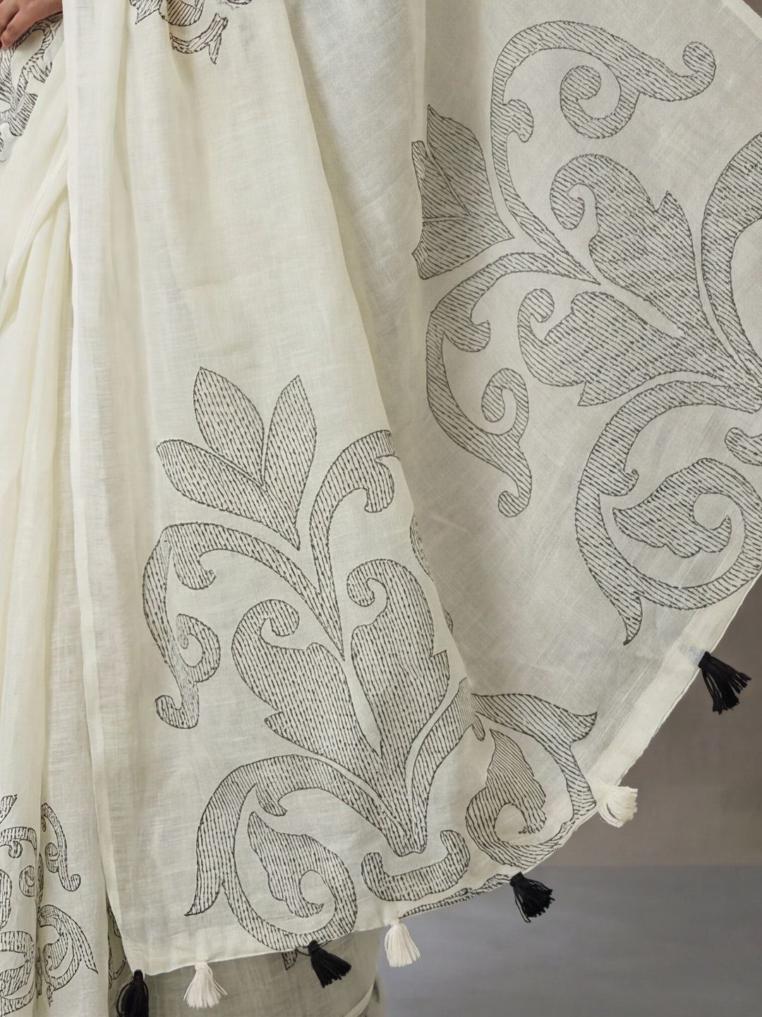 Floral Pure Cotton Saree with Unstiched Blouse