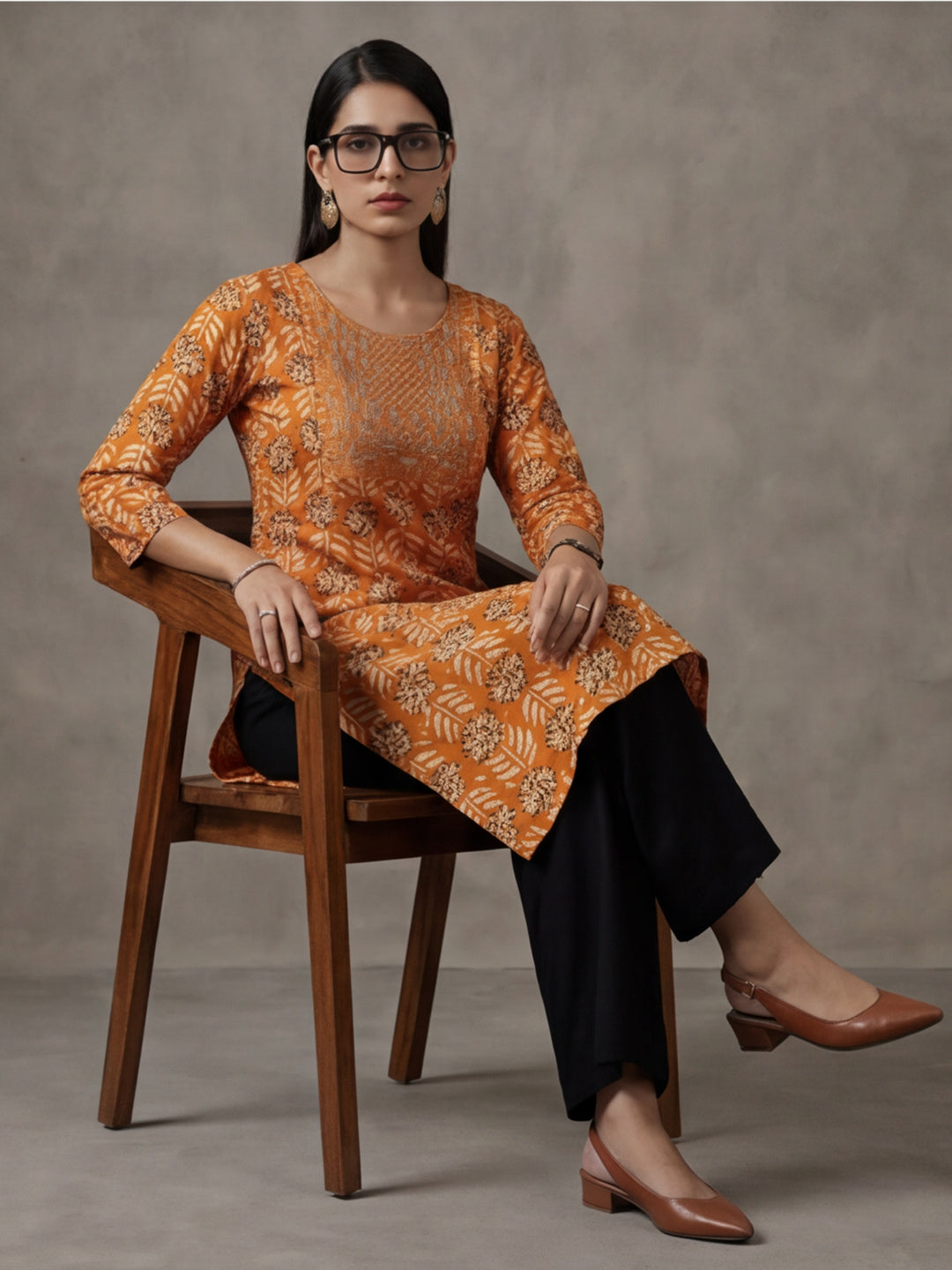 Floral Embroidered Straight Kurta