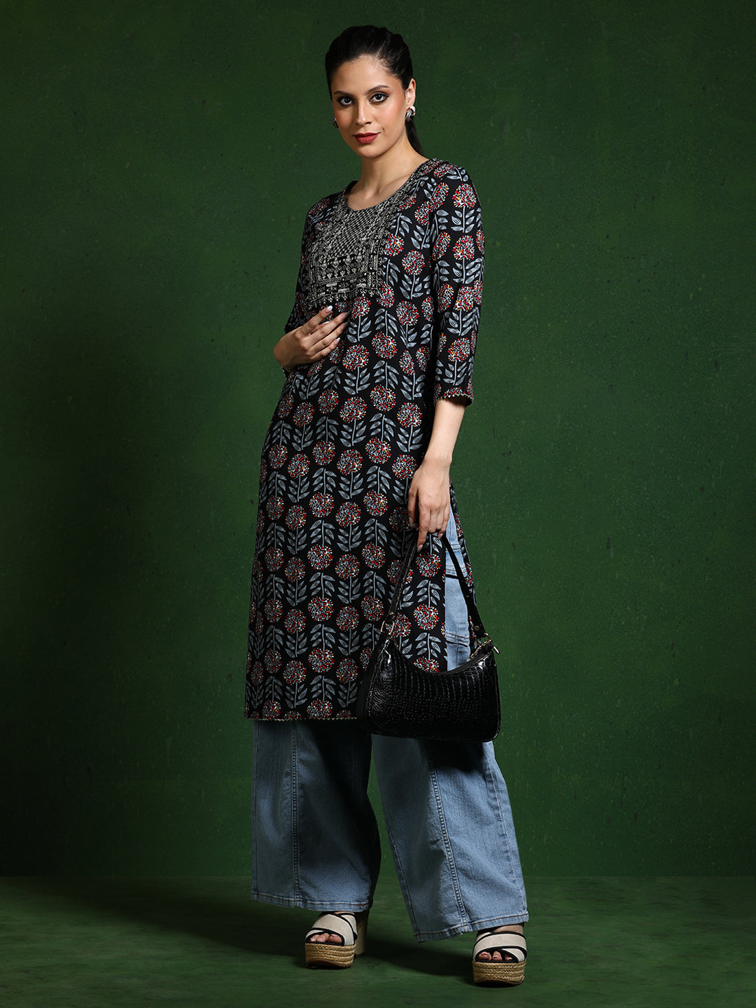 Floral Embroidered Straight Kurta