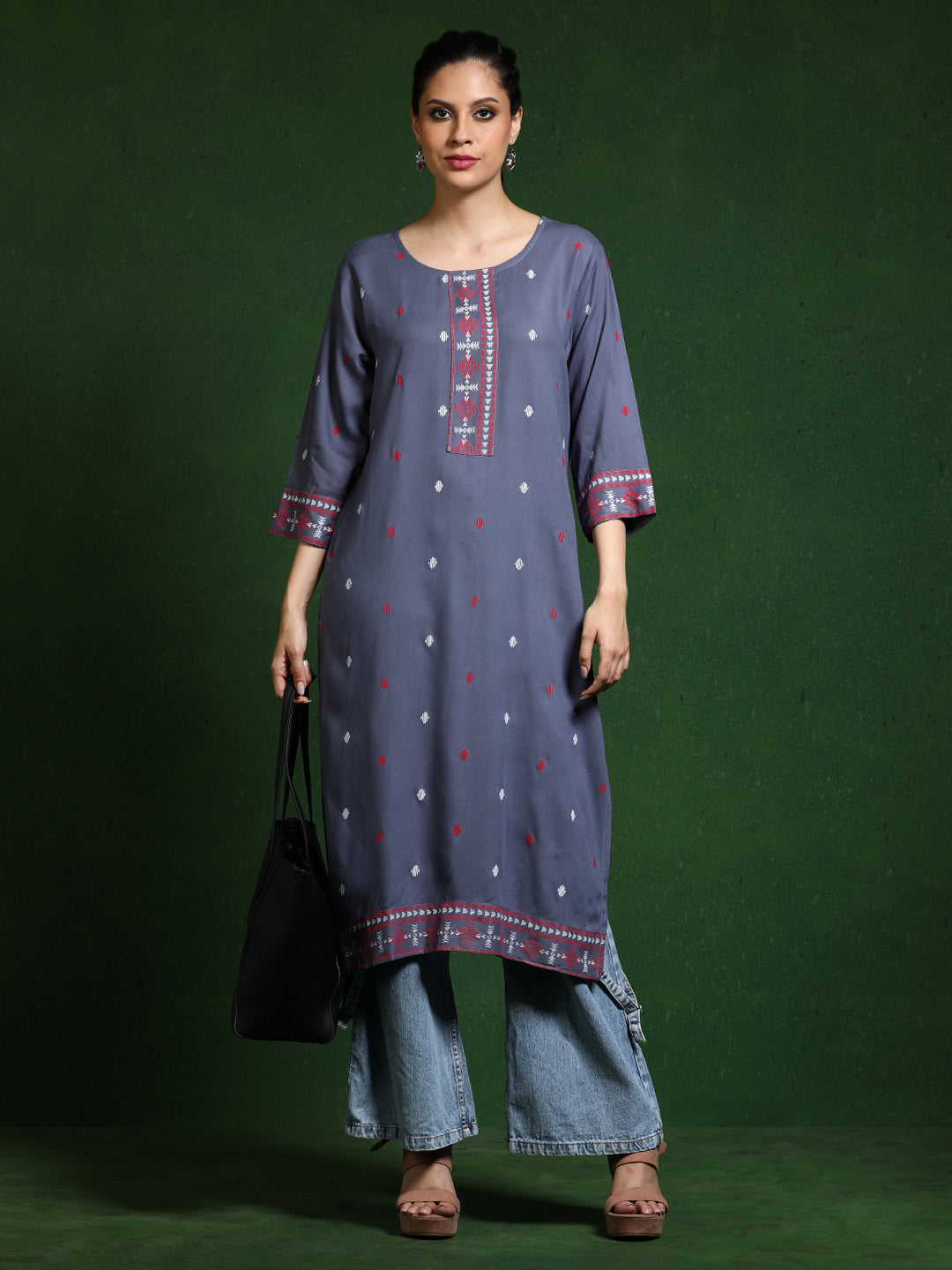 Floral Embroidered Straight Kurta