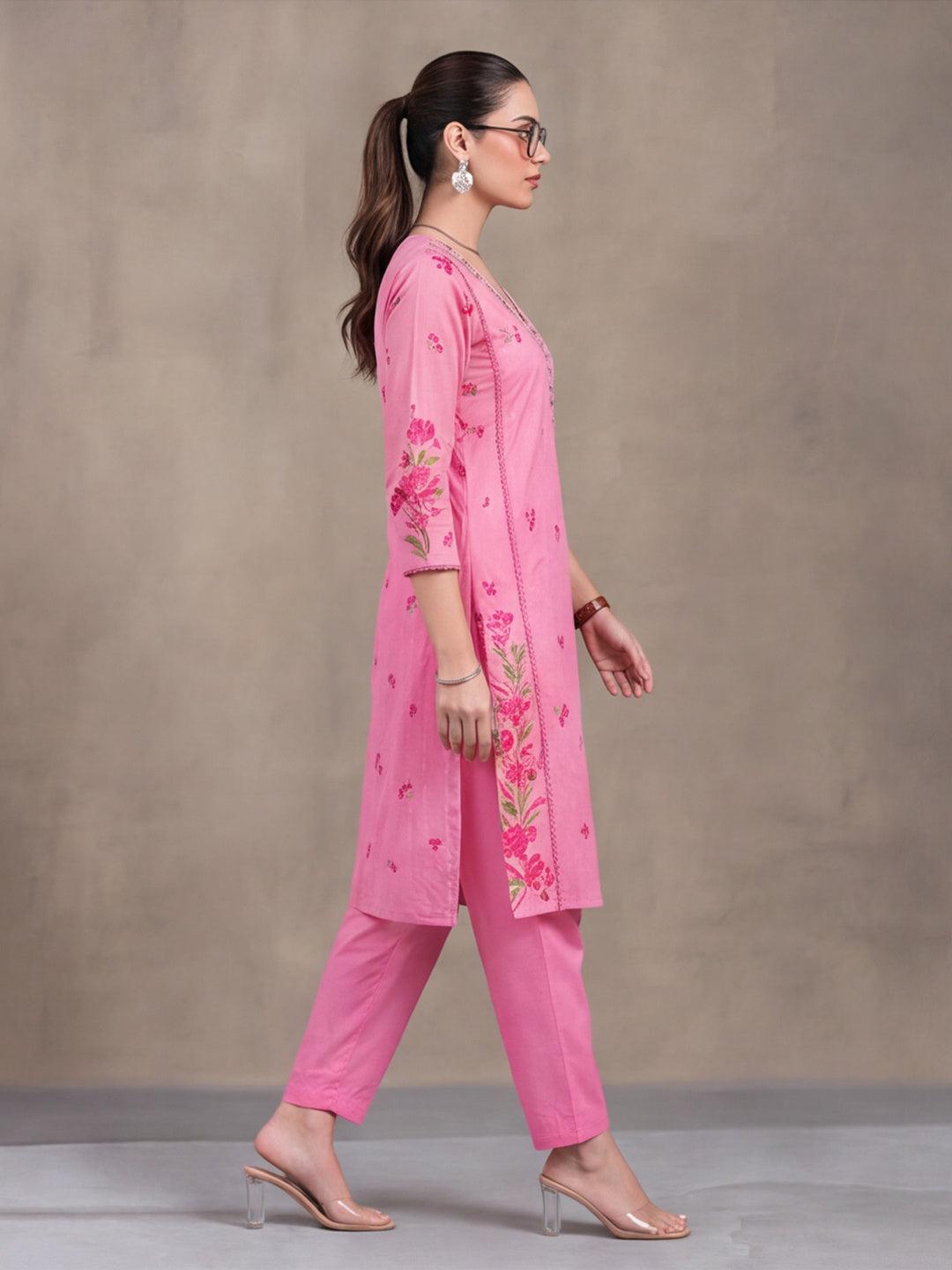 Women's Pink Floral Printed Kurta Set with Dupatta | Embroidered Neck Ethnic Suit