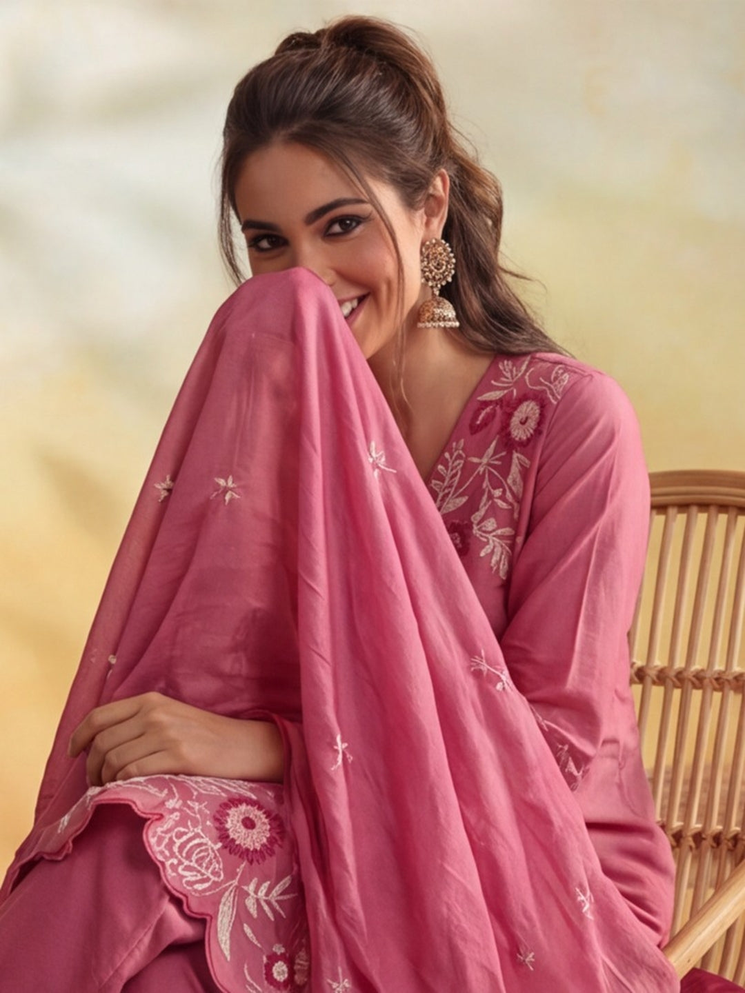 Women Floral Embroidery Pink Kurta Set with Dupatta