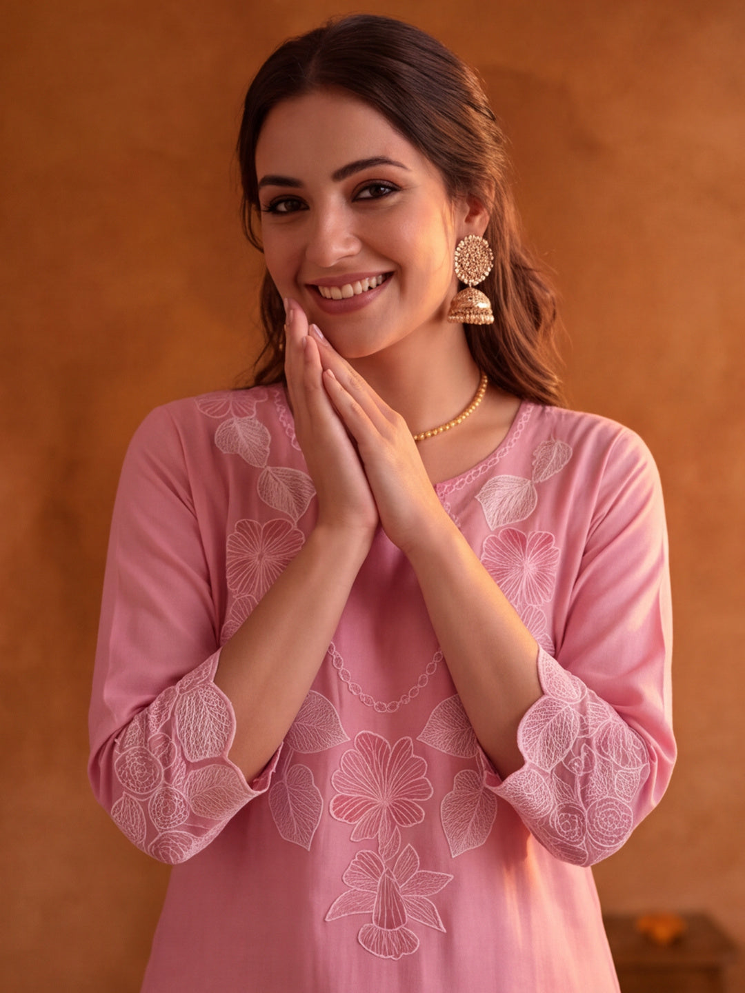 Women Floral Embroidery Pink Kurta Set with Dupatta