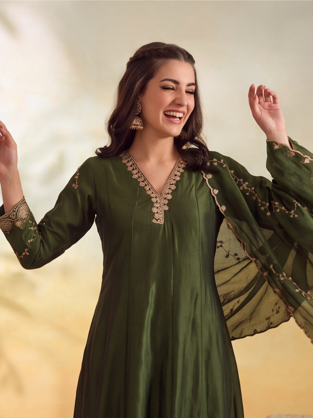 Women Embroidery Mehndi Green Kurta Set with Dupatta