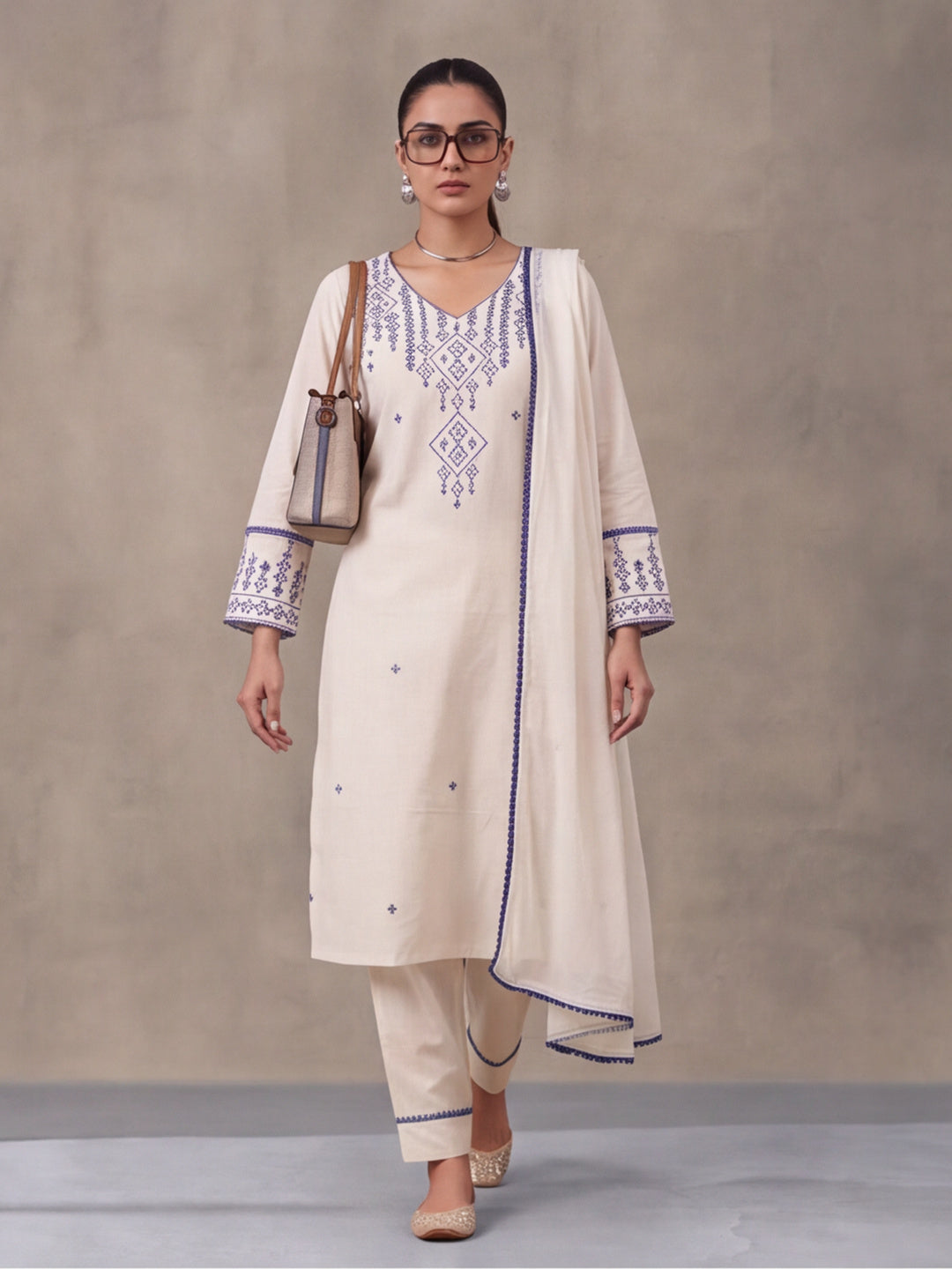 Women Embroidery White Kurta Set with Dupatta