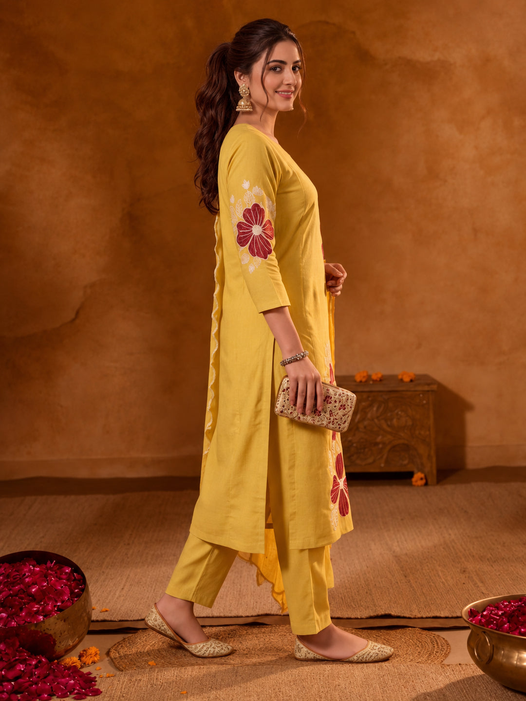 Women Floral Embroidery Yellow Kurta Set with Dupatta