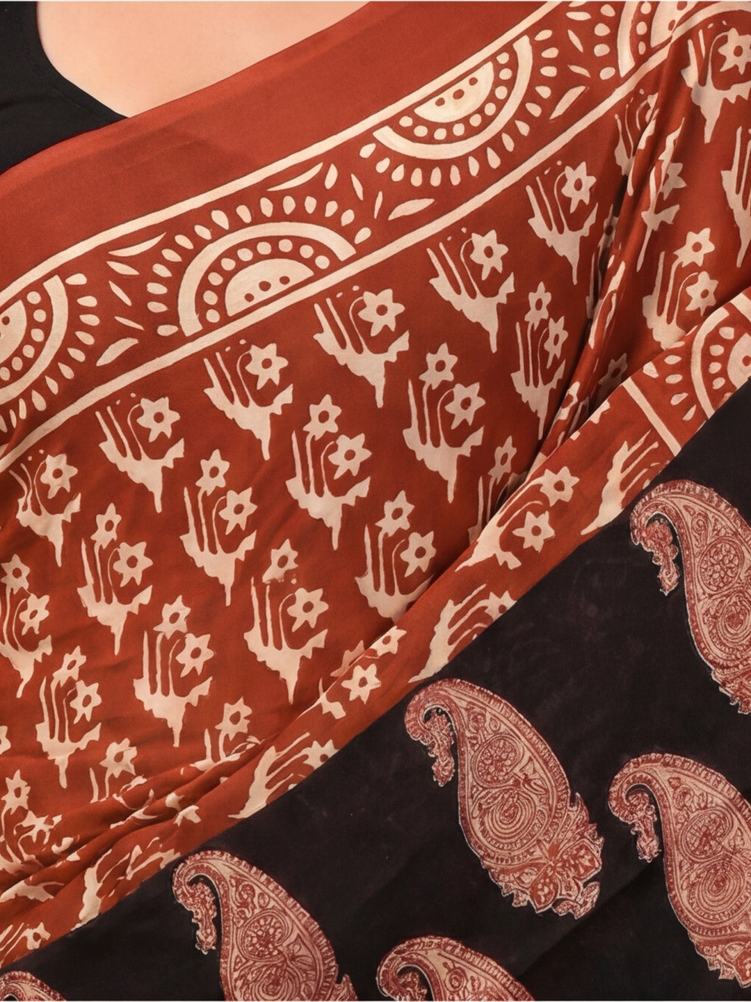 Geometric Pure Cotton Saree with Unstiched Blouse