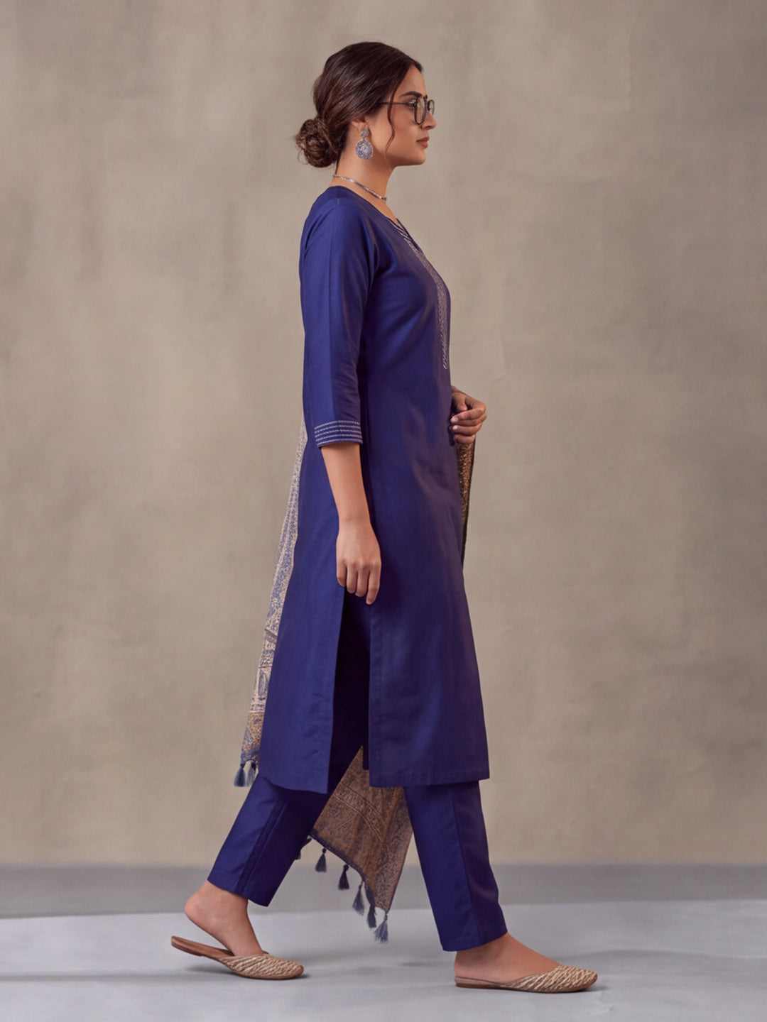 Women Embellished Navy Blue Kurta Set with Dupatta