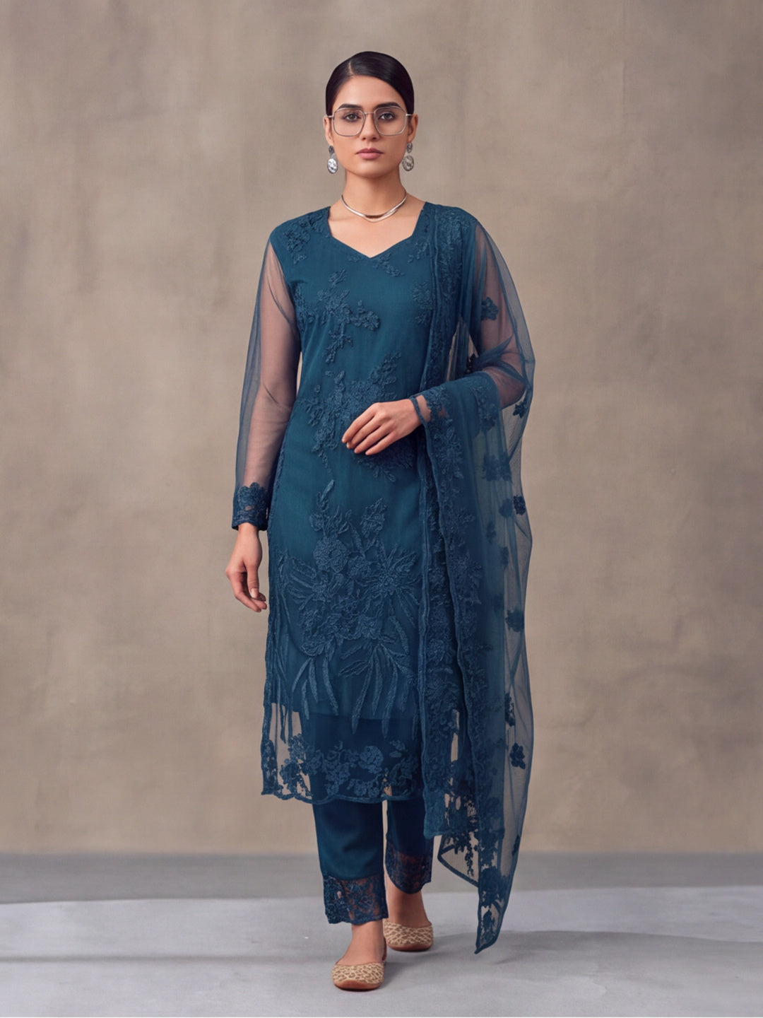Women Floral Embroidery Teal Blue Kurta Set with Dupatta