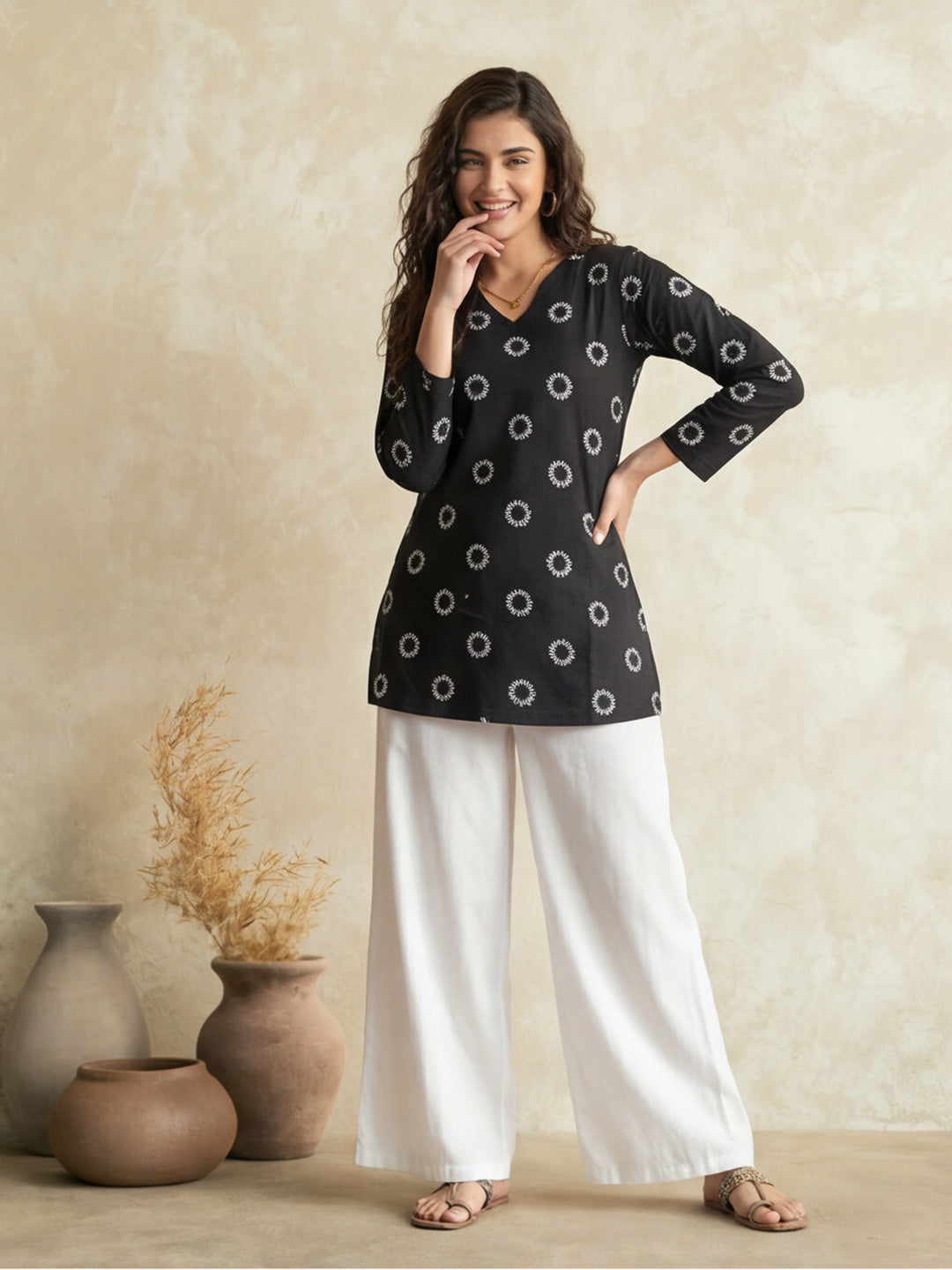 Women's V-Neck Printed Straight Three-Quarter Sleeves Cotton Short Kurti