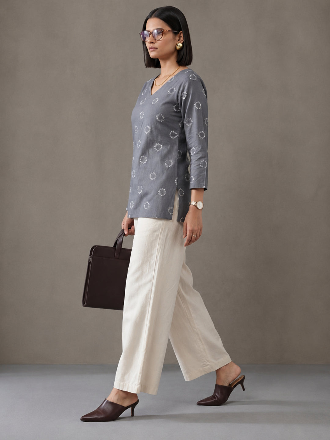 Women's V-Neck Printed Straight Three-Quarter Sleeves Cotton Short Kurti