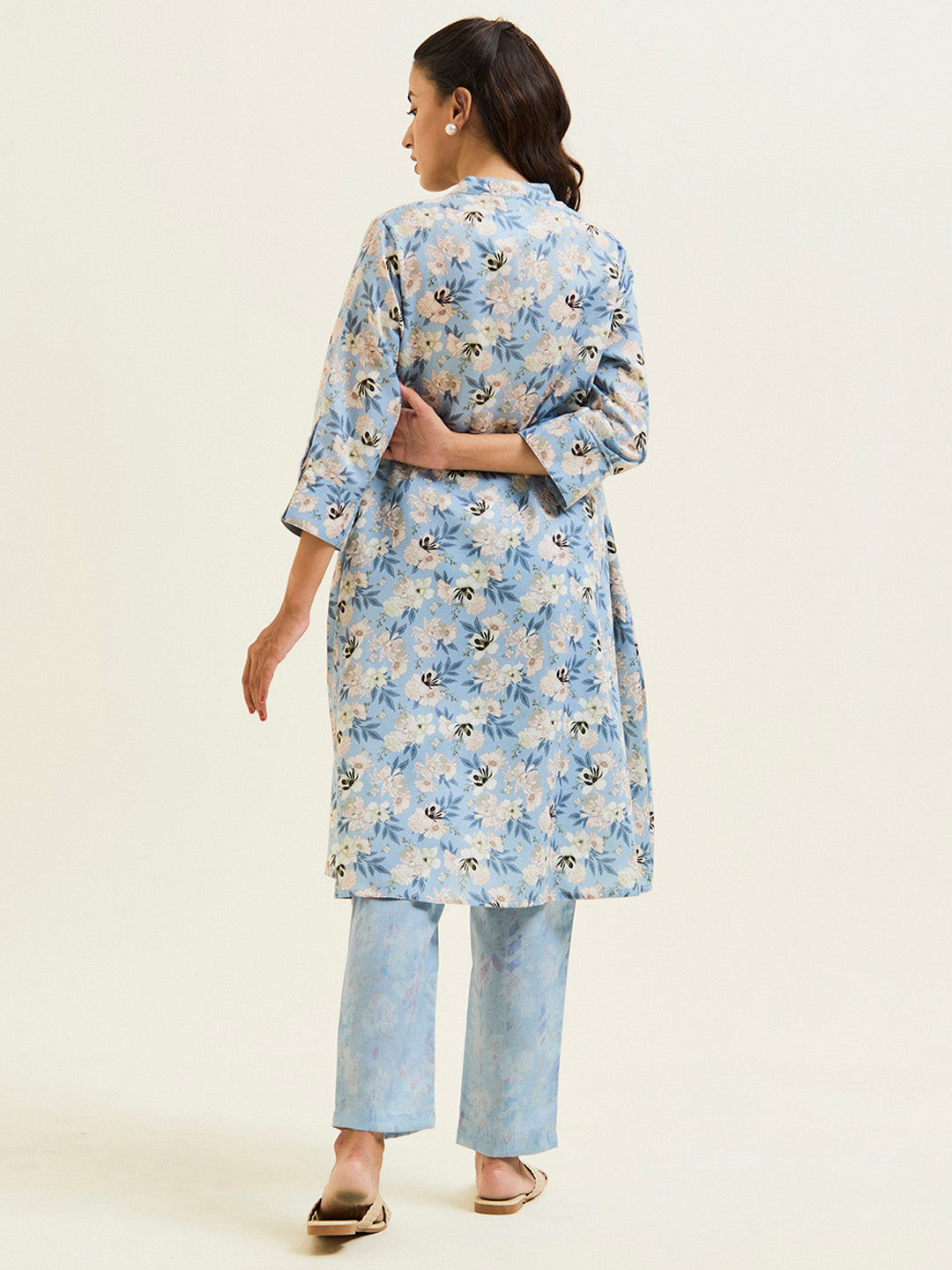 Blue A-line Floral Kurta With Pants