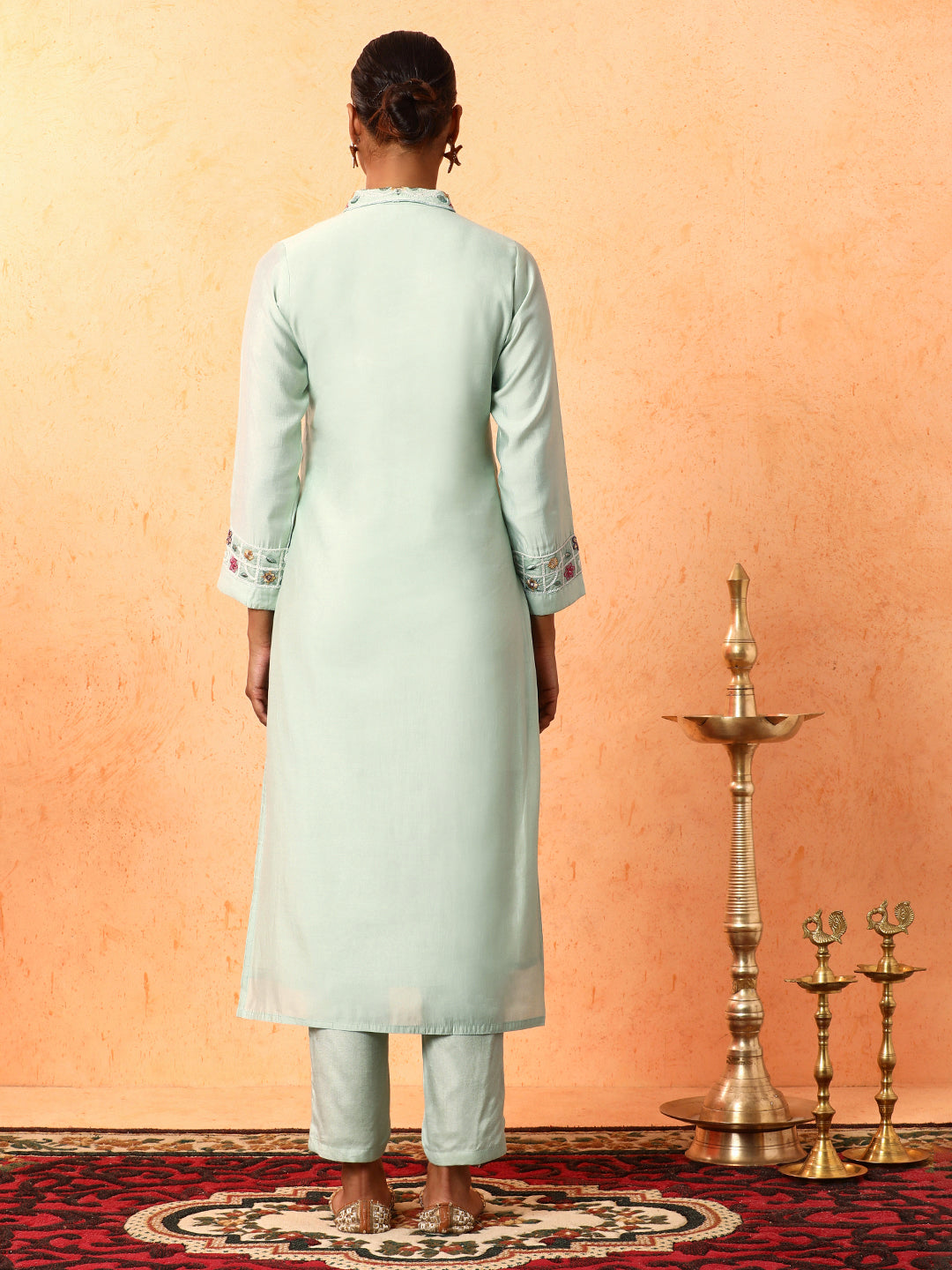 Floral Embroidered Straight Cotton Blend Kurta & Trousers Sets