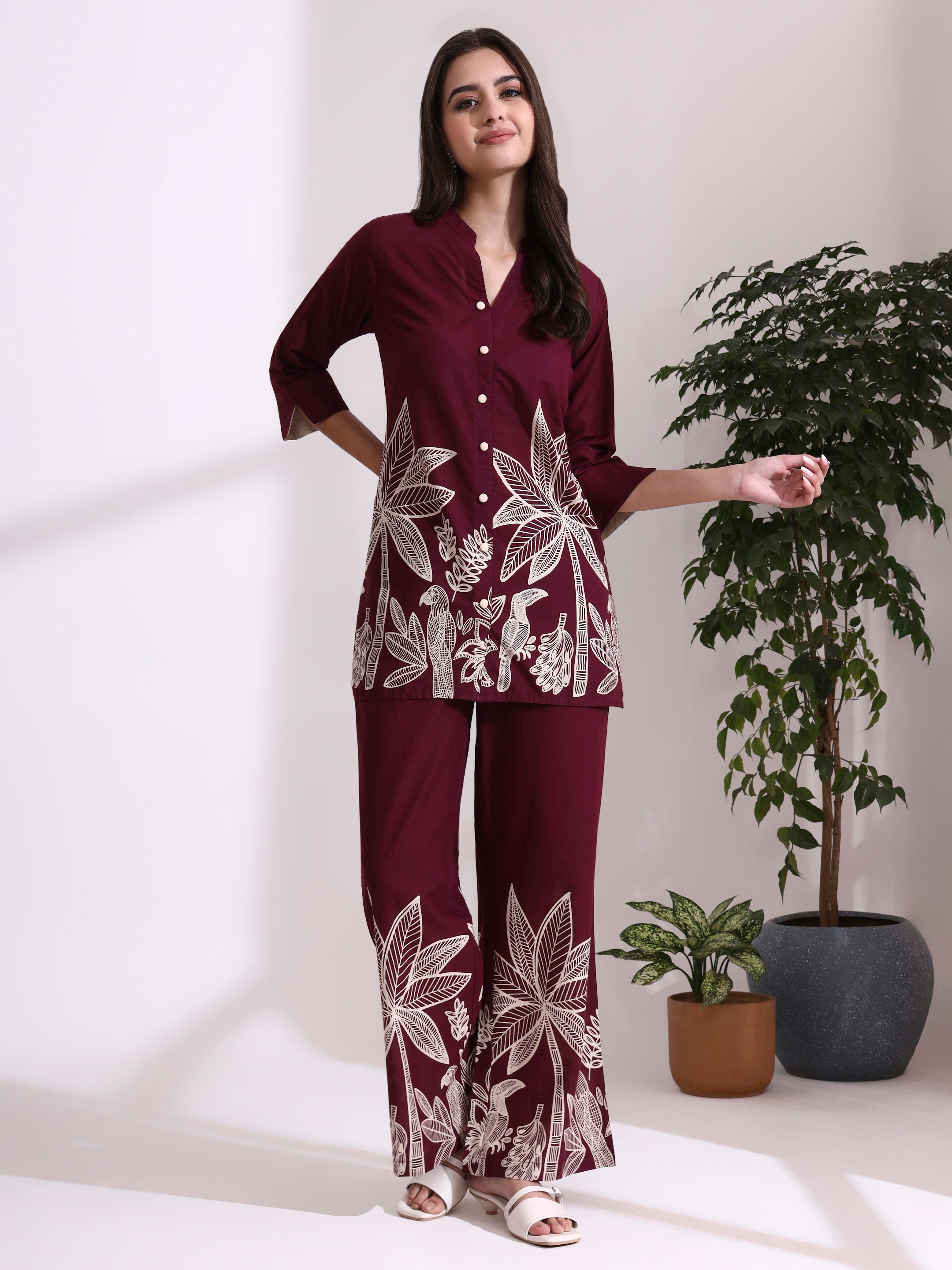 Floral Printed Straight Pure Cotton Kurta & Trousers Sets