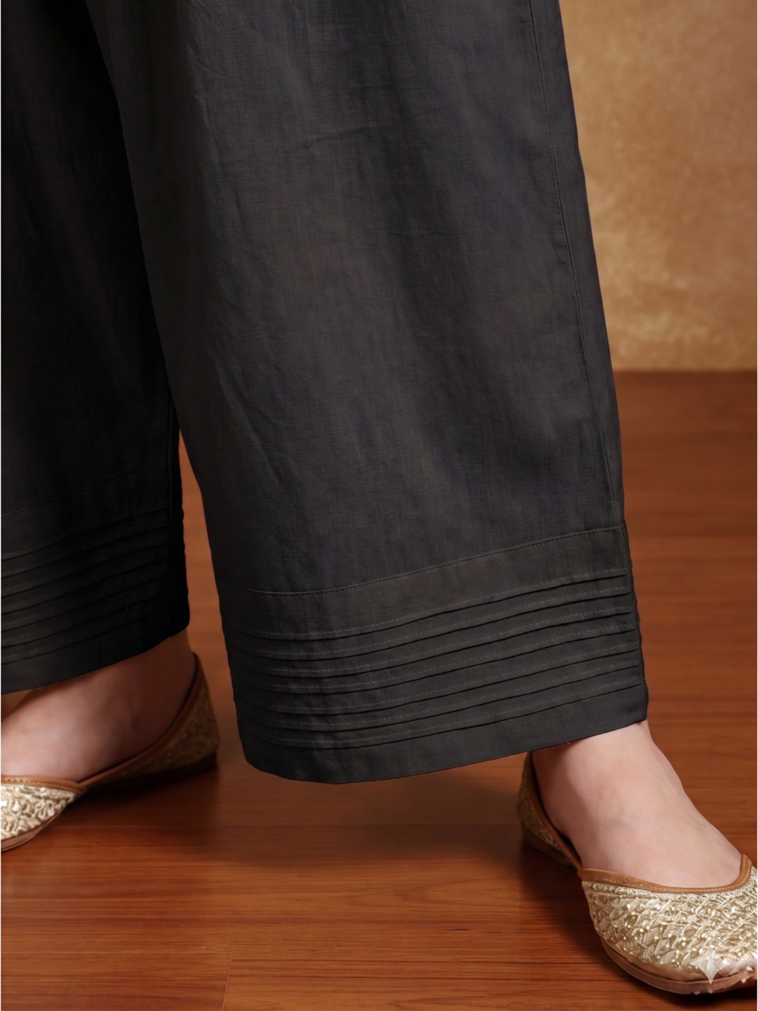 Women solid Loose fit cotton Farsi Salwar