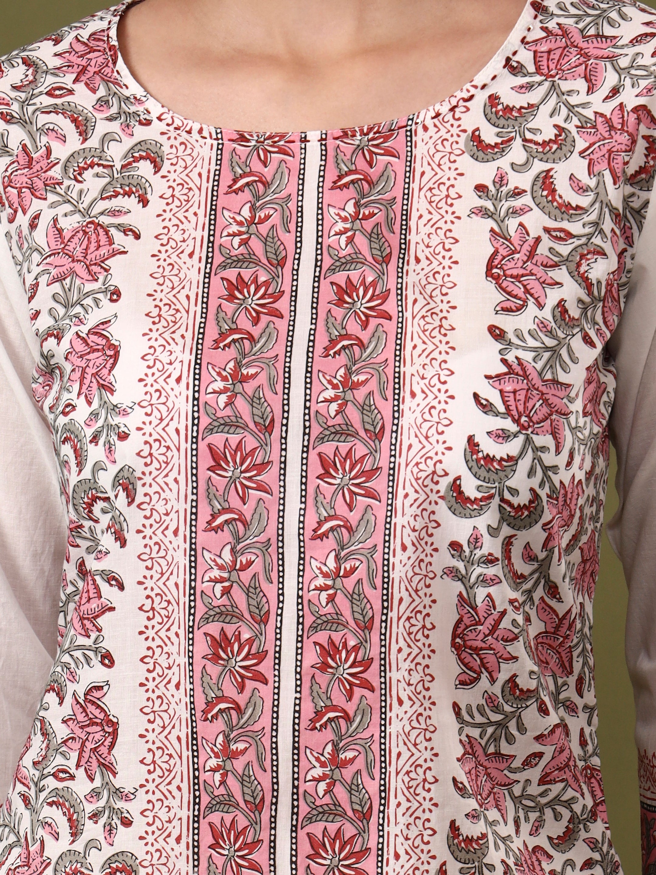 Floral Printed Straight Pure Cotton Kurta & Trousers Sets