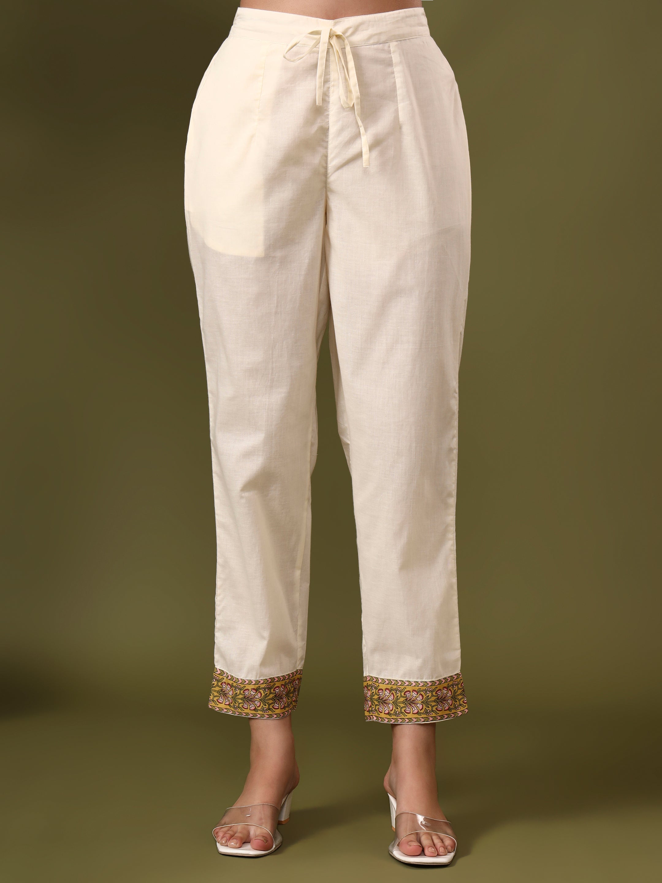 Floral Printed Straight Pure Cotton Kurta & Trousers Sets