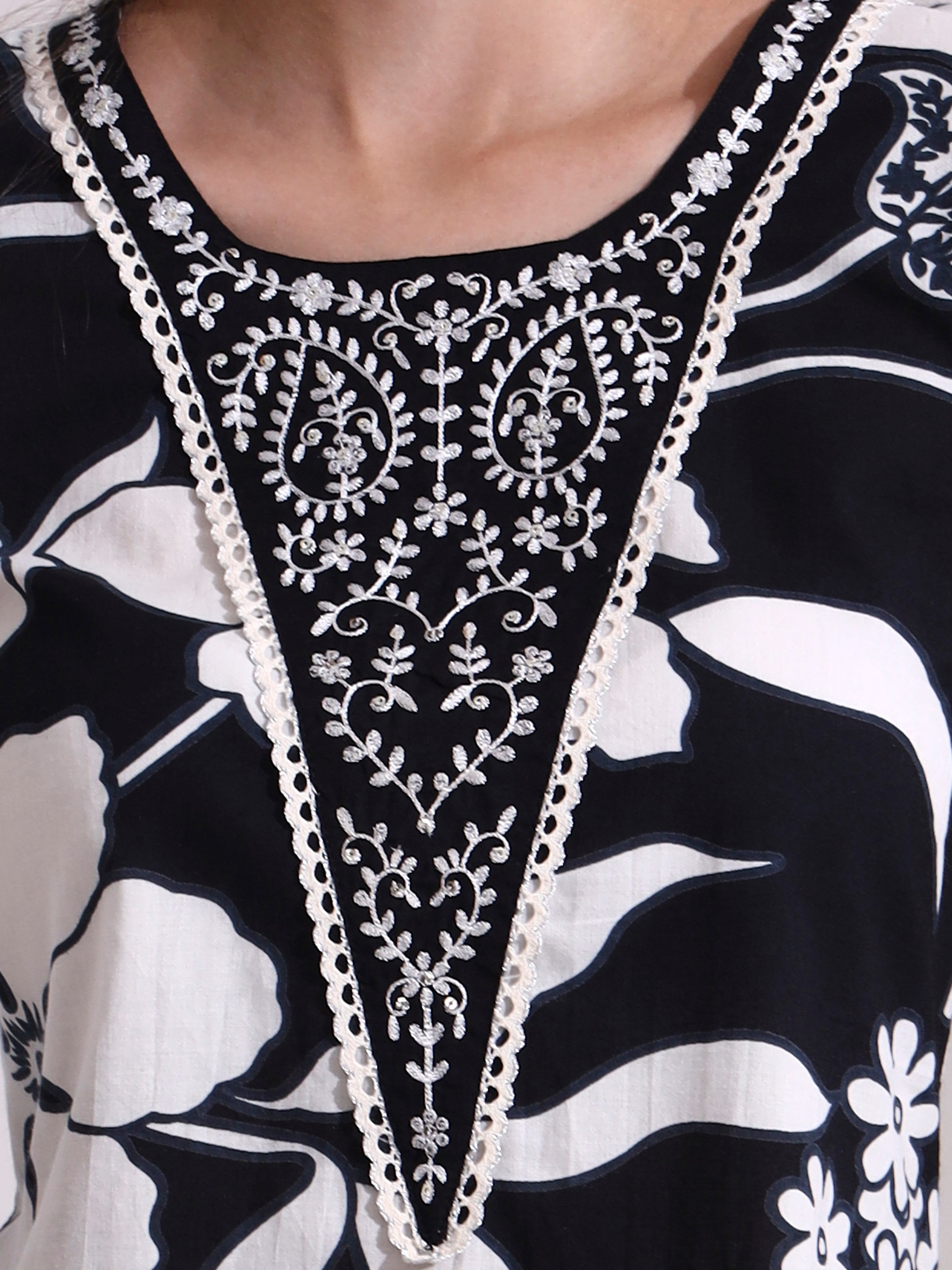 Floral Embroidered Straight Pure Cotton Kurta