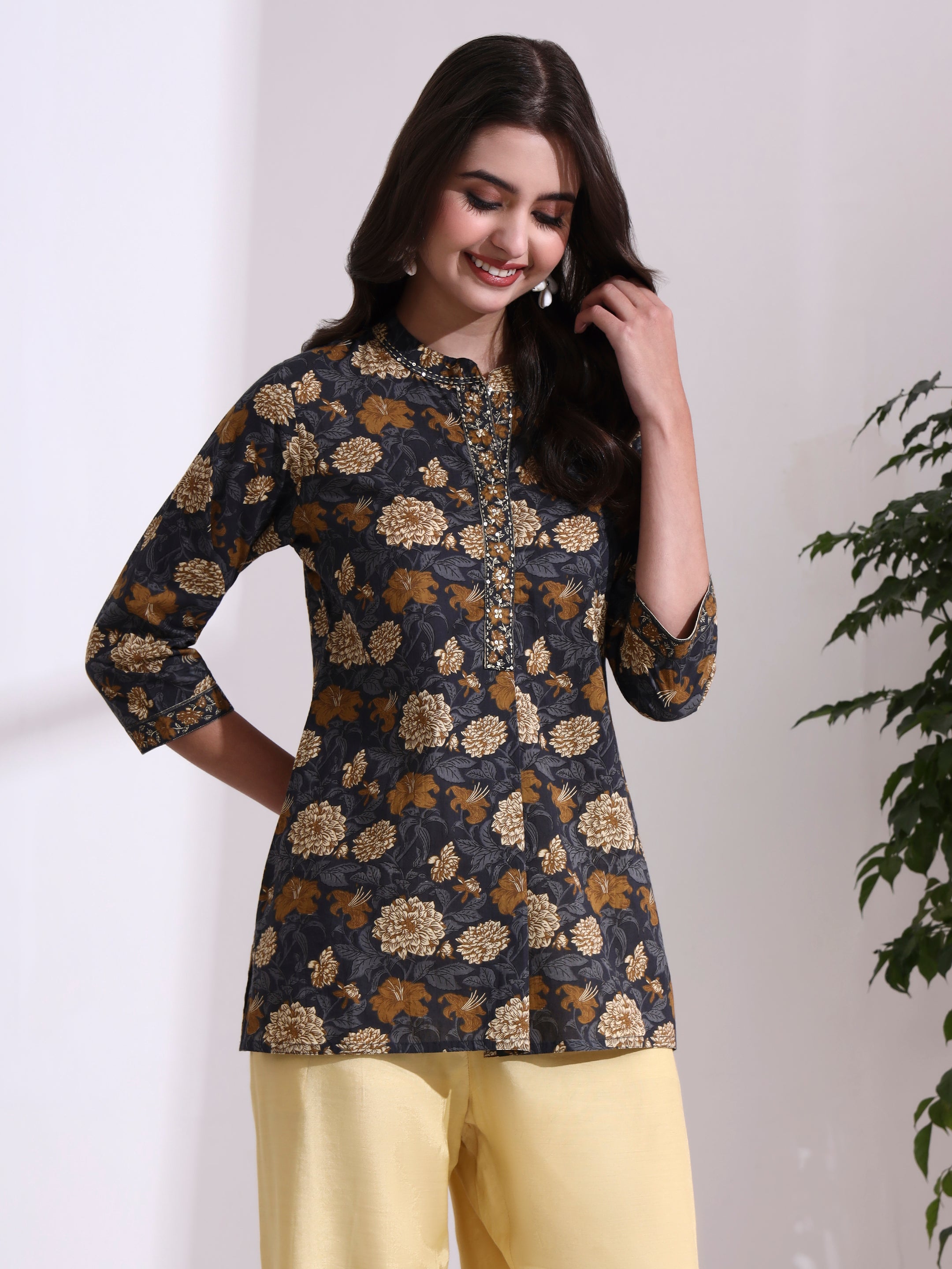 Floral Embroidered Straight Pure Cotton Top