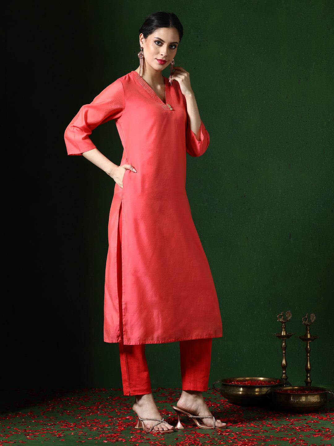 Solid Embroidered Straight Chanderi Silk Kurta