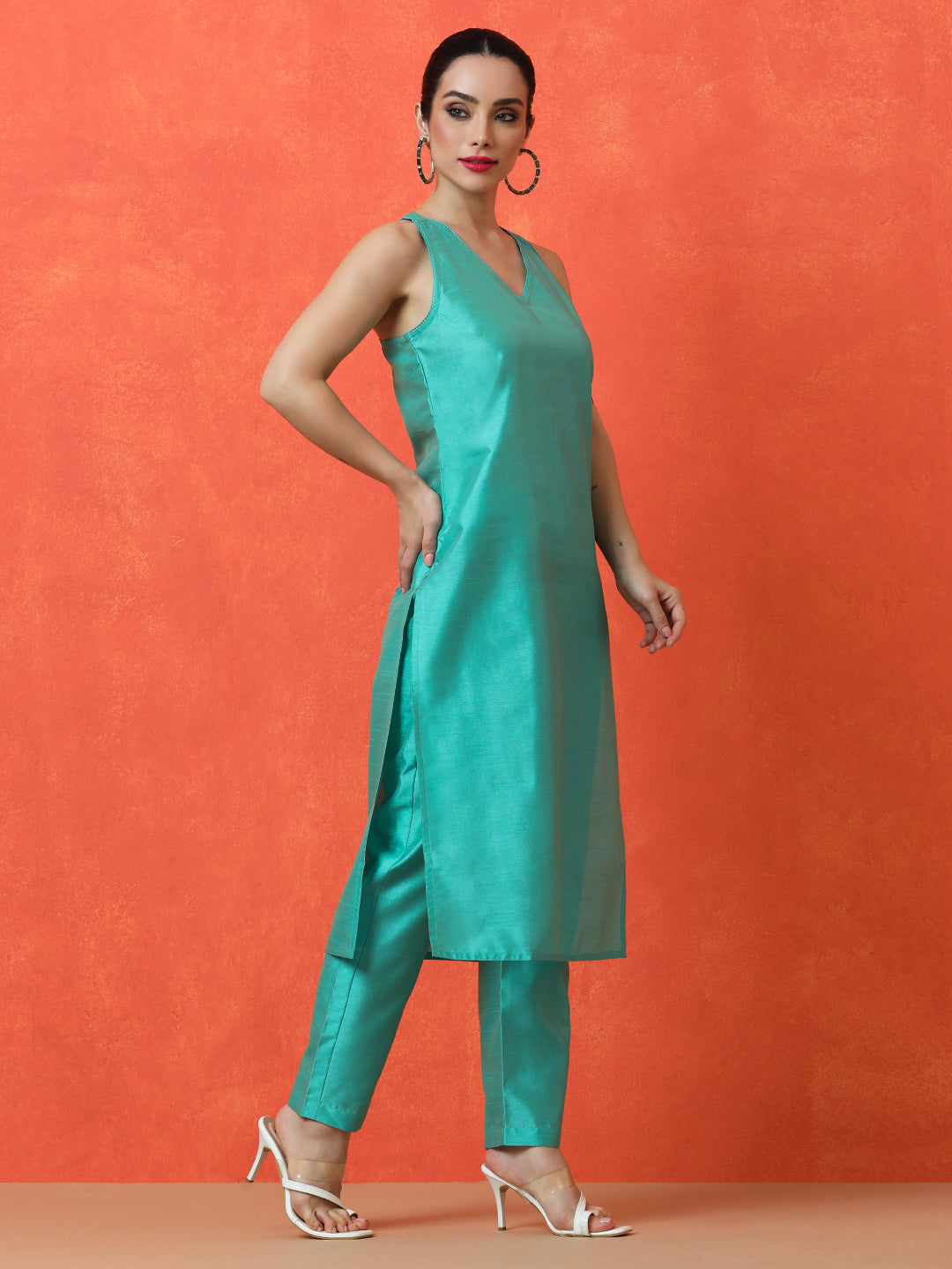 Solid Straight silk blend Kurta & Trousers Sets