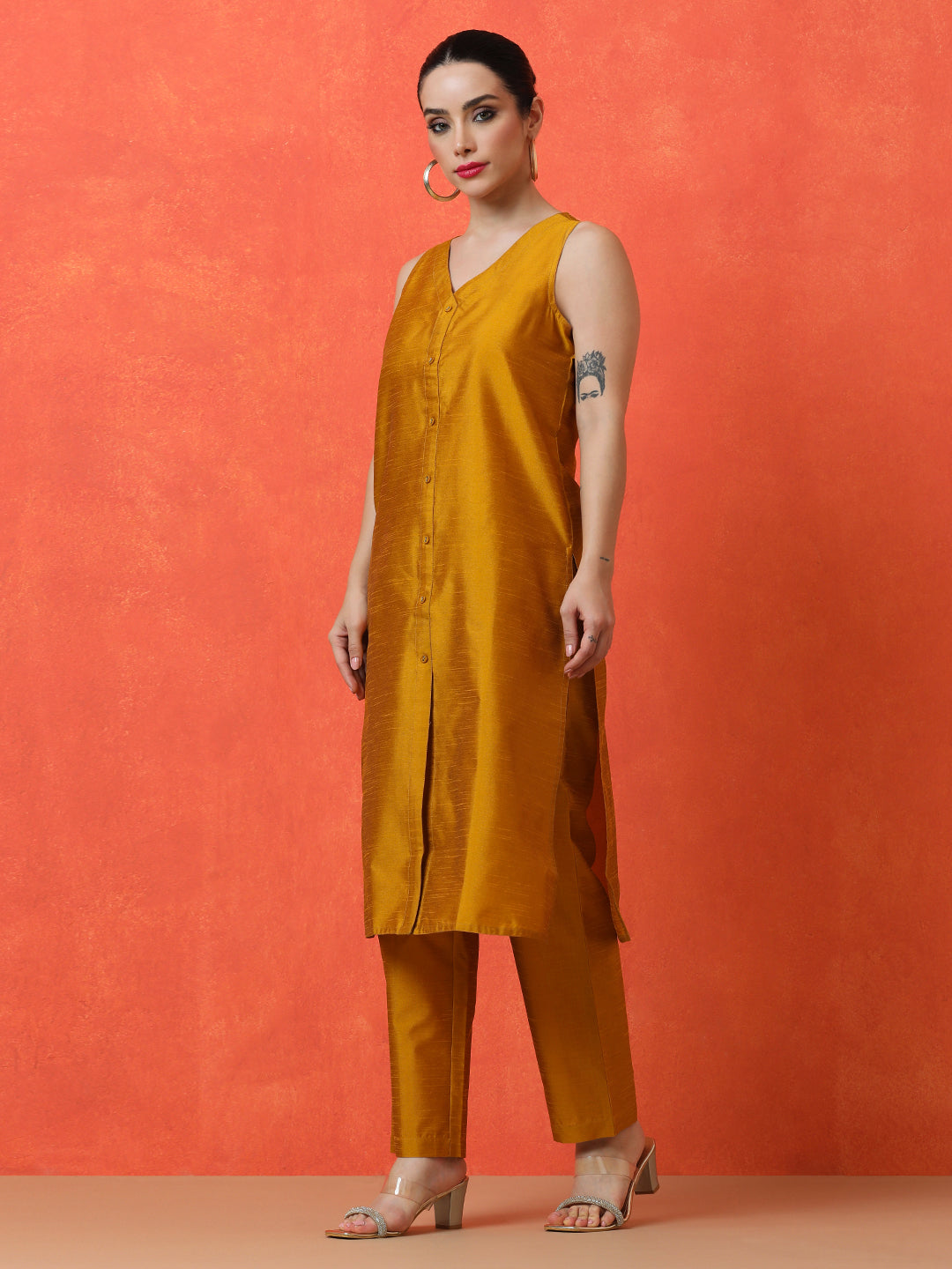 Solid Straight silk blend Kurta & Trousers Sets