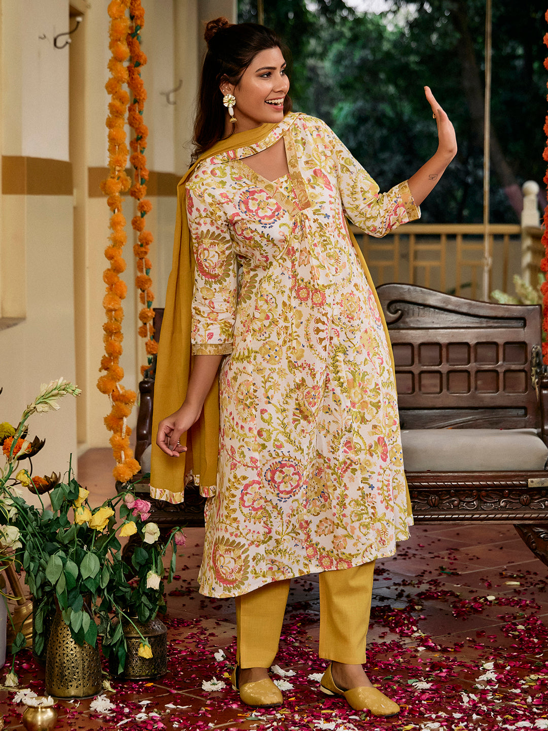 Printed A-Line Pure Cotton Kurta & Trousers Sets