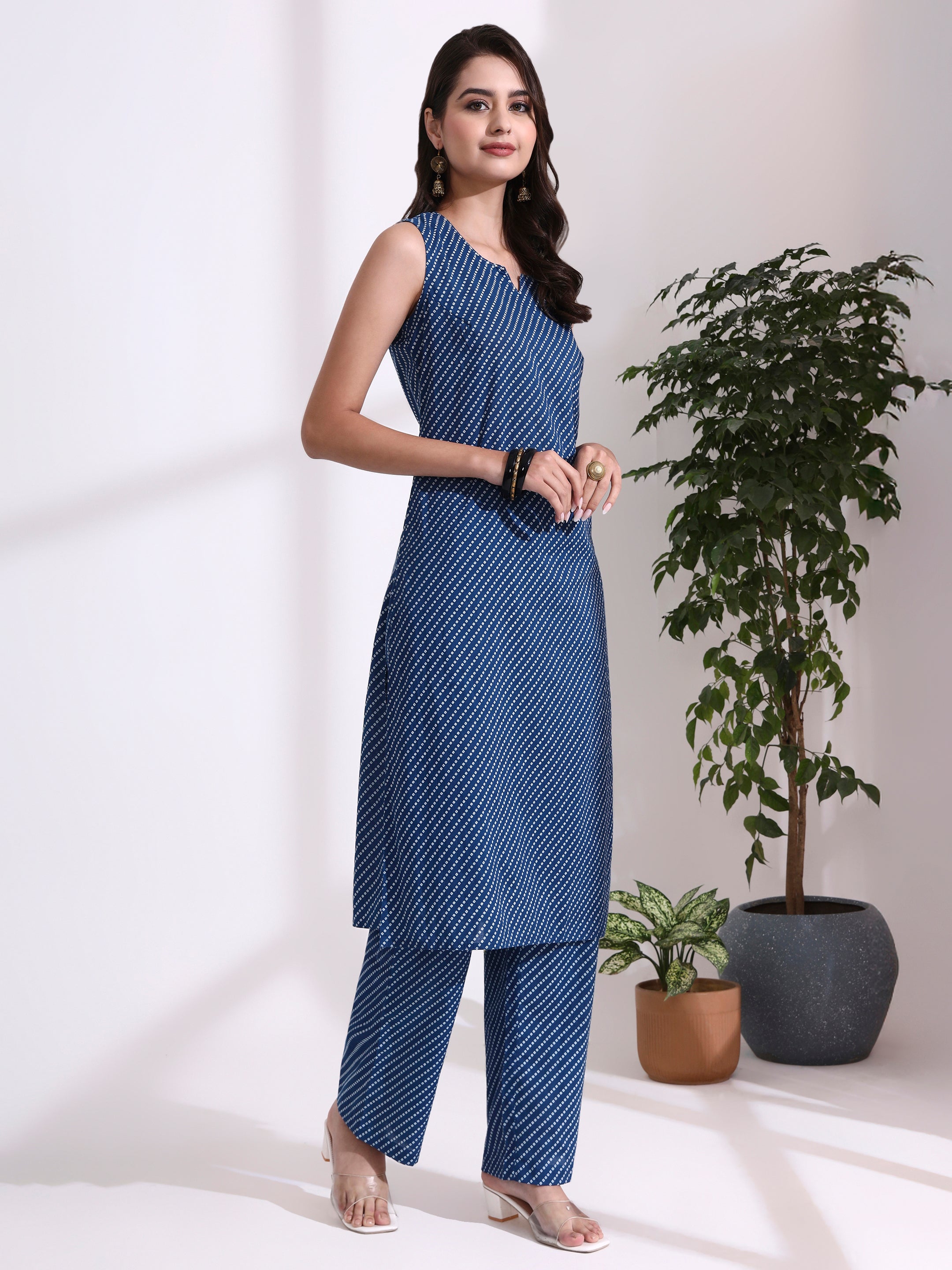 Bandhani Printed Straight Pure Cotton Kurta & Trousers Sets