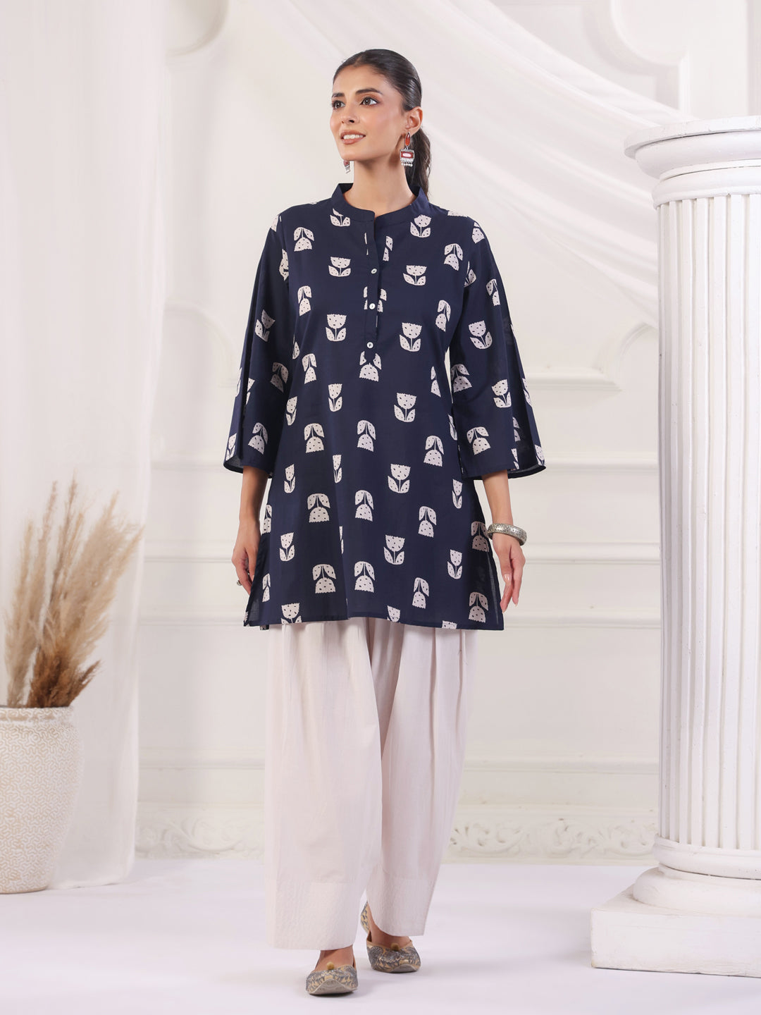 Women Straight Printed Pure Cotton Farshi Suit Sets