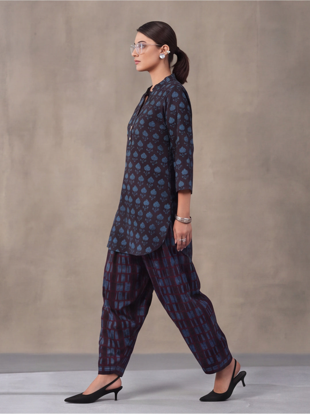 Women Straight Printed Pure Cotton Farshi Suit Sets