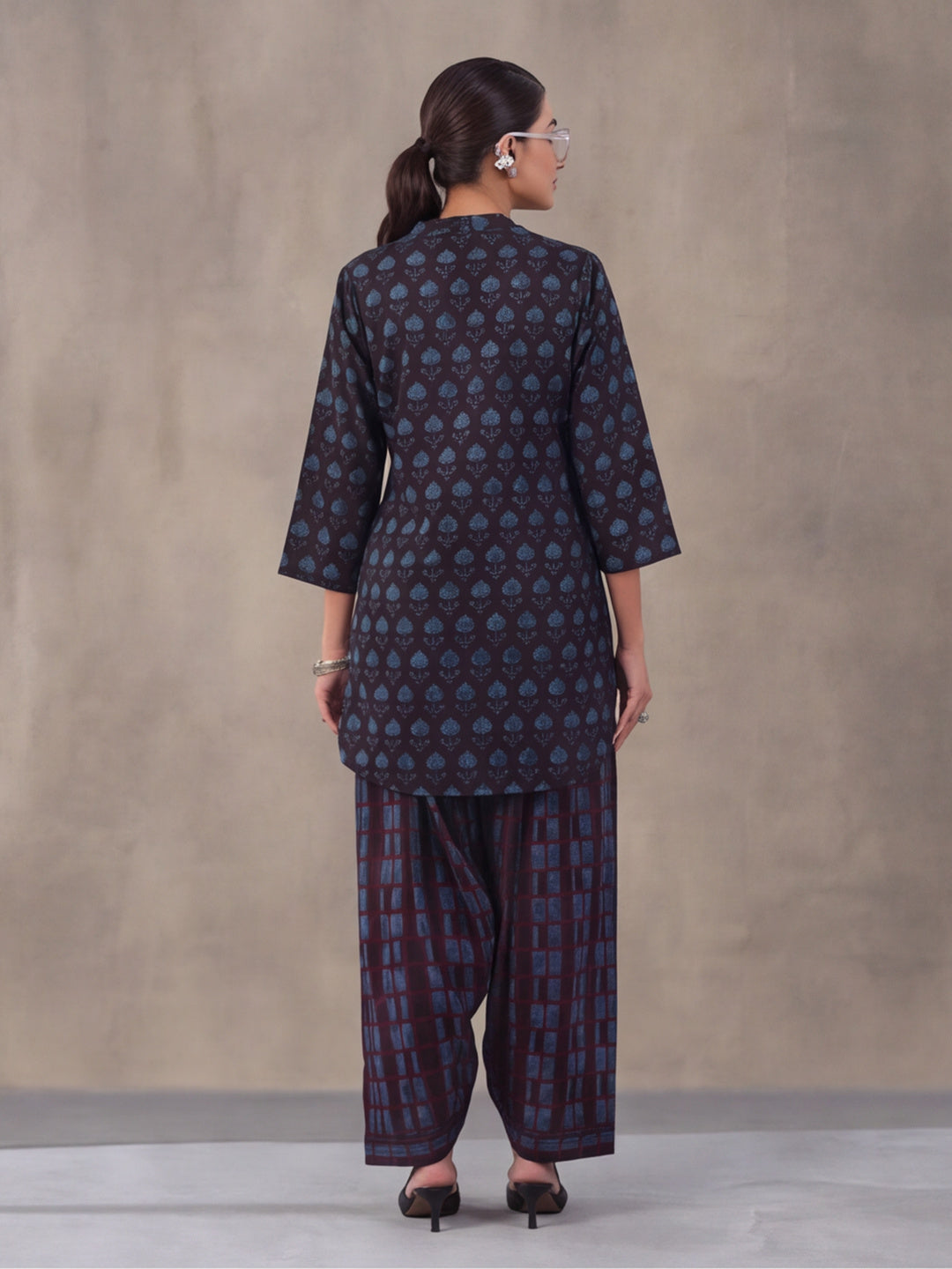 Women Straight Printed Pure Cotton Farshi Suit Sets