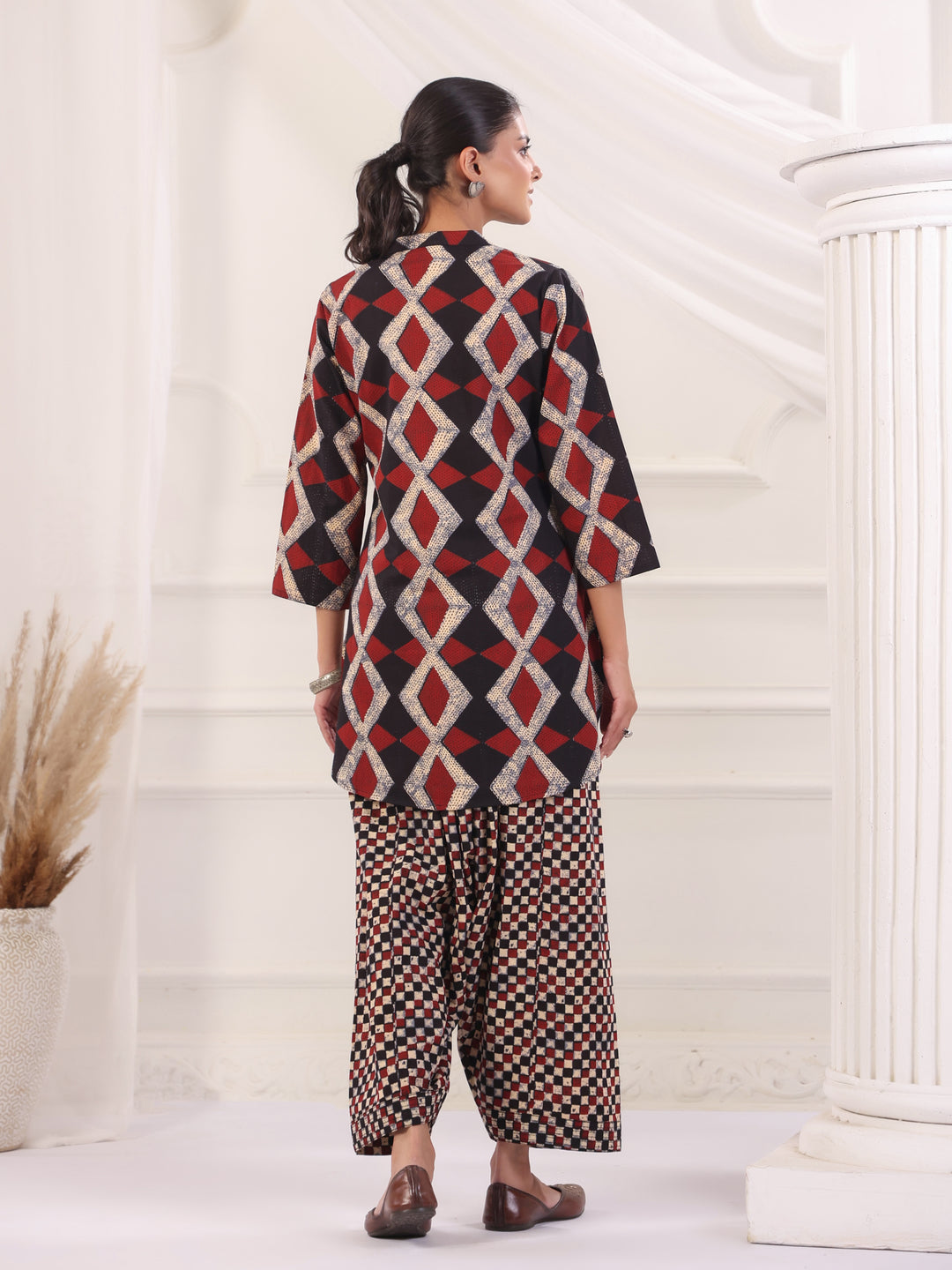 Women Straight Printed Pure Cotton Farshi Suit Sets