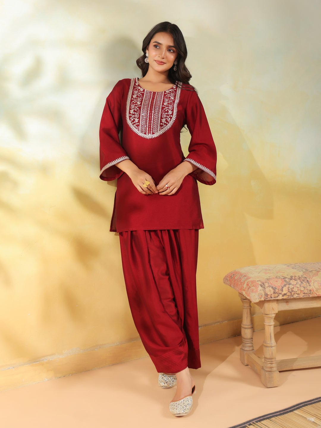 Floral Printed Straight Viscose Rayon Kurta & Salwar Sets
