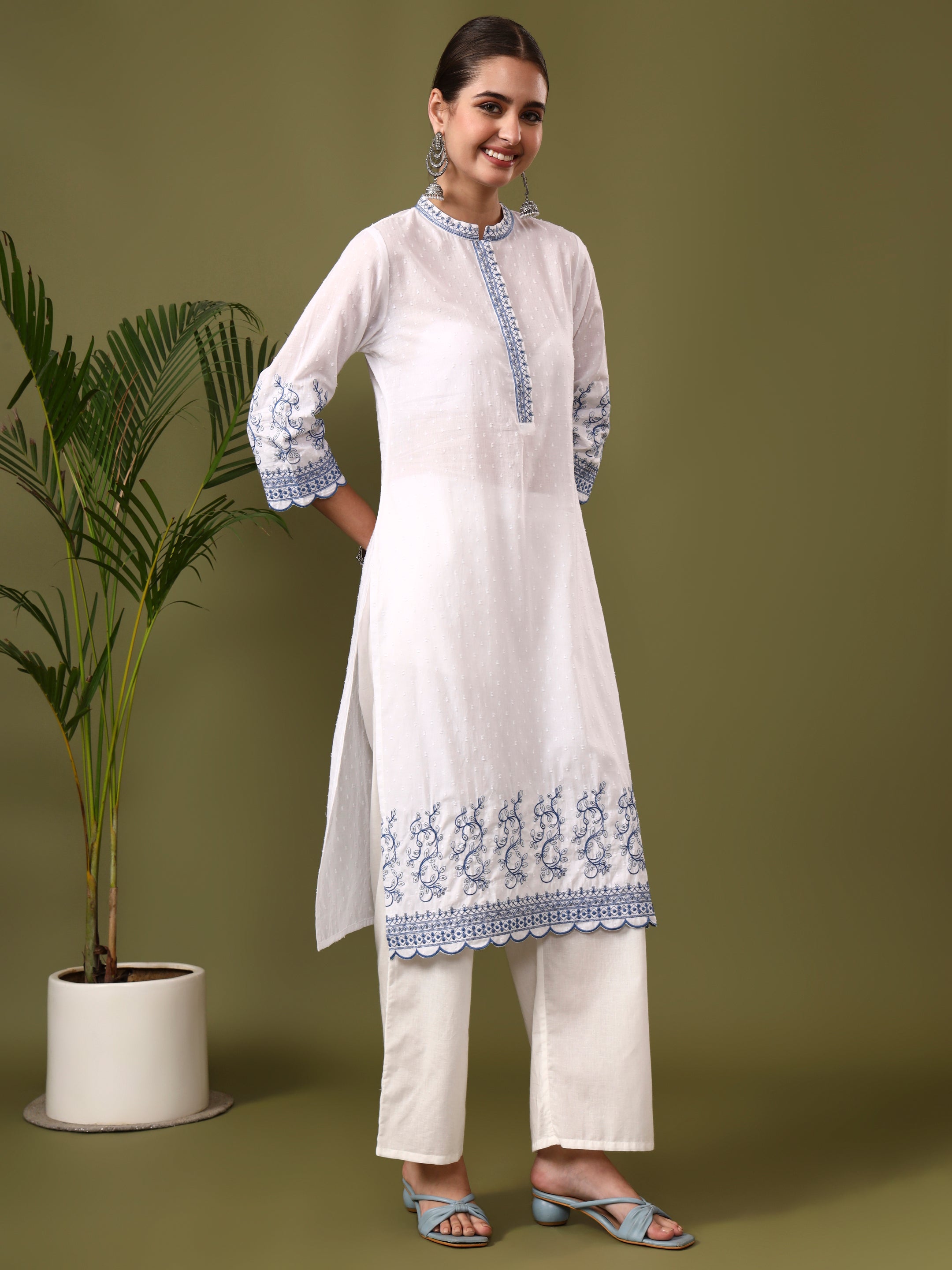 Floral Embroidered Straight Pure Cotton Kurta & Palazzos Sets