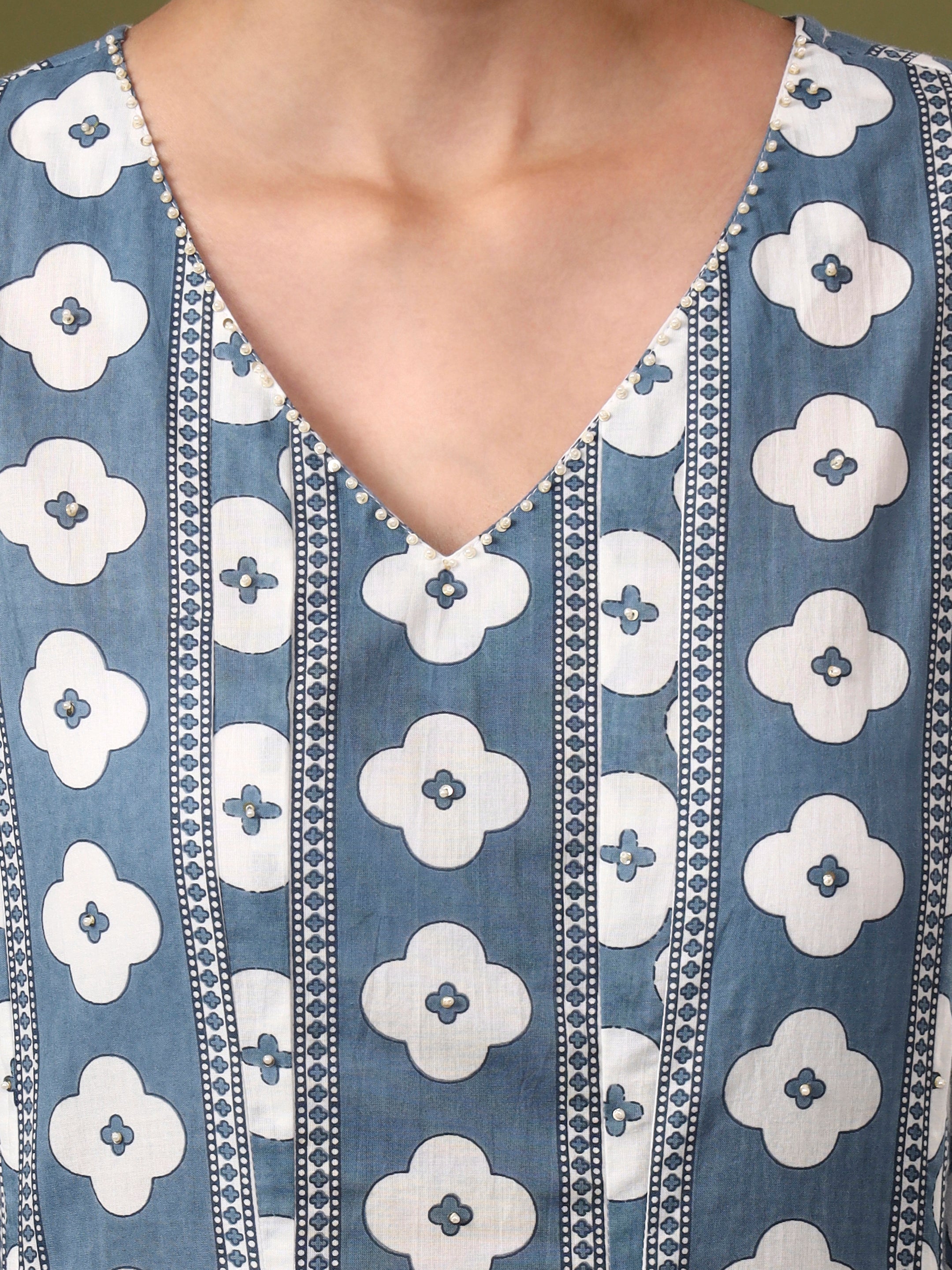 Floral Embroidered A-Line Pure Cotton Kurta & Trousers Sets