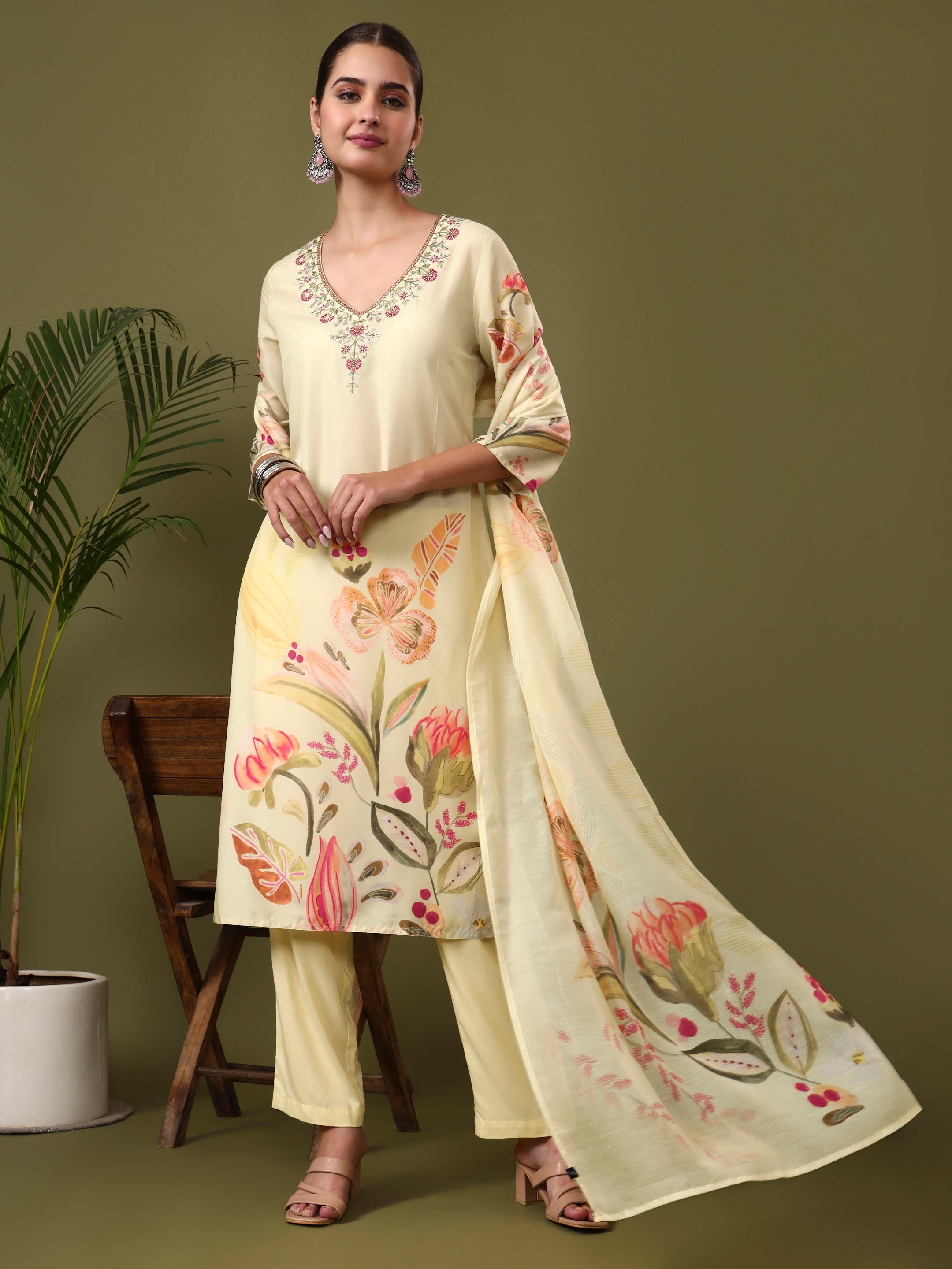 Floral Embroidered Straight Kurta & Trousers Sets
